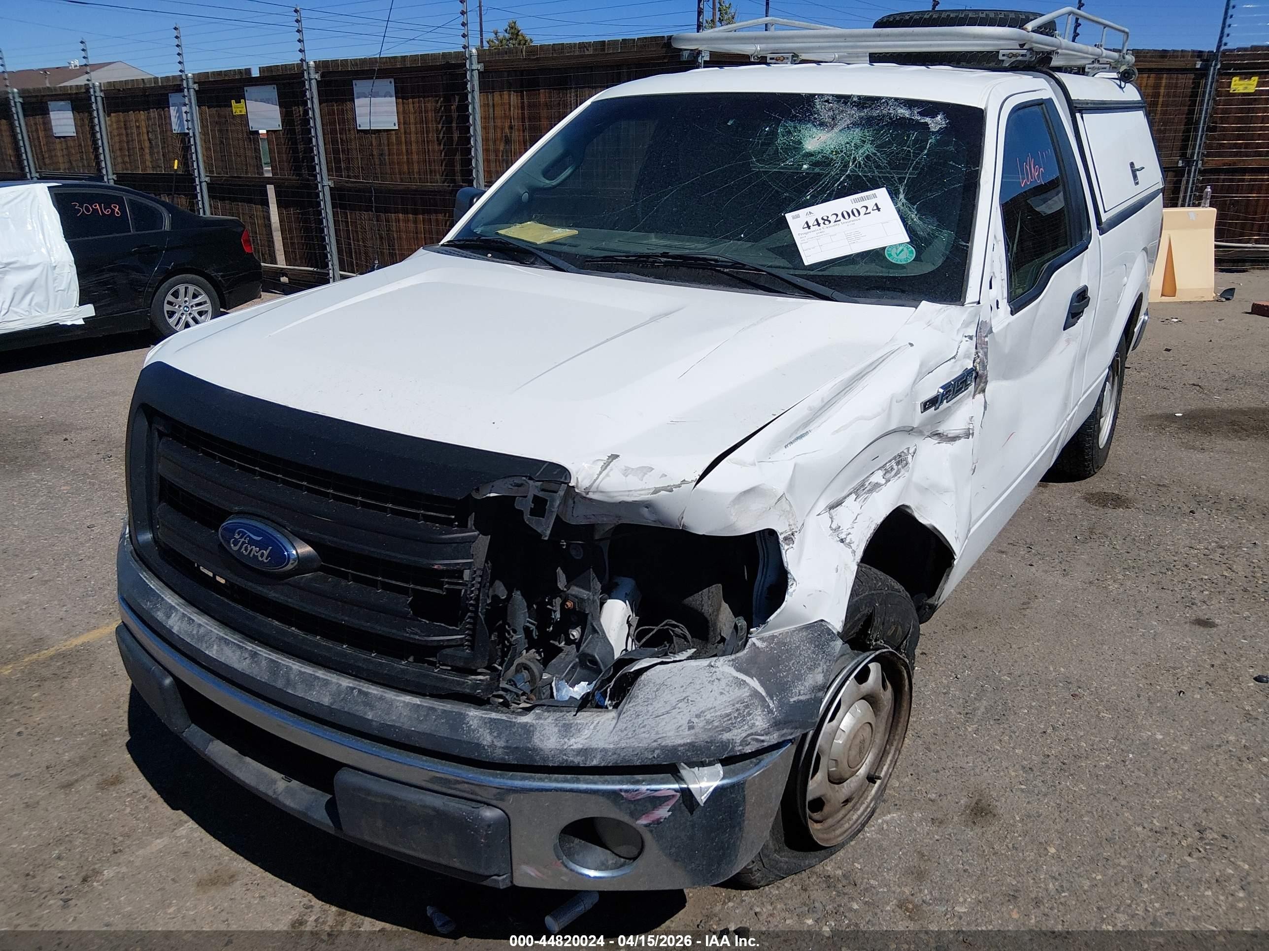 2014 Ford F-150 Xl White vin: 1FTMF1CM2EFC42653