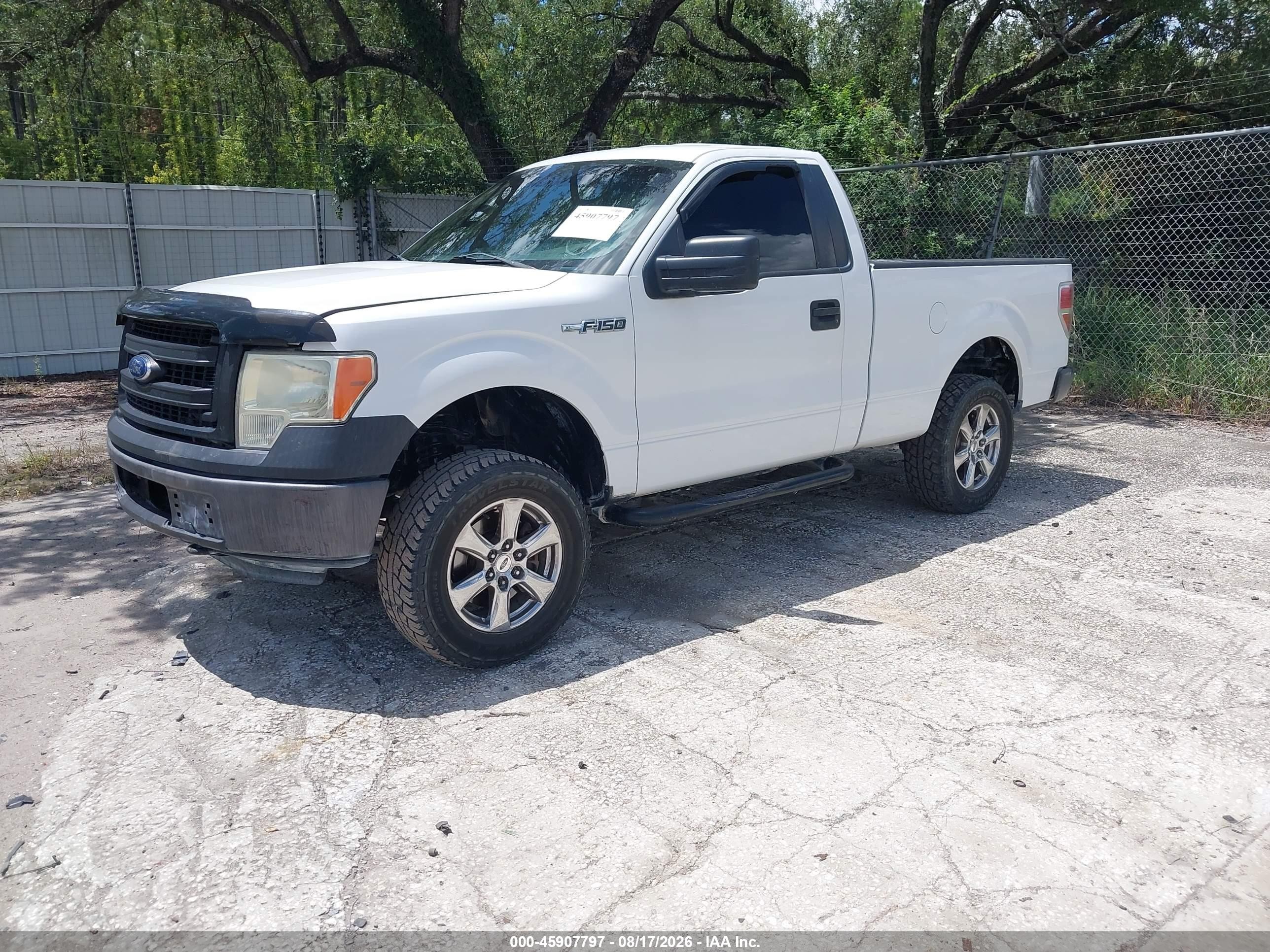 2014 Ford F-150 Xl White vin: 1FTMF1CM2EFC86216