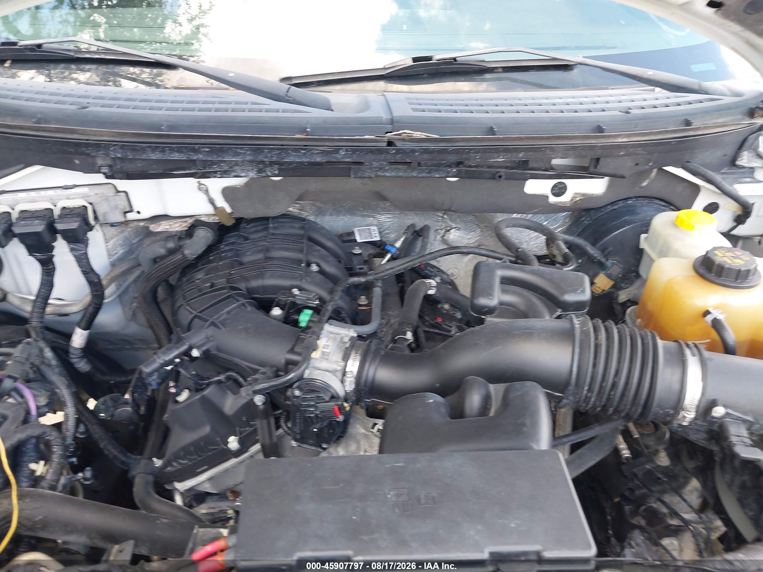2014 Ford F-150 Xl White vin: 1FTMF1CM2EFC86216