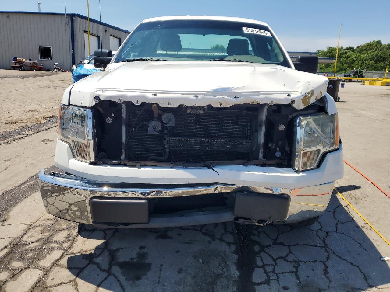 2014 Ford F150 White vin: 1FTMF1CM2EKD62007