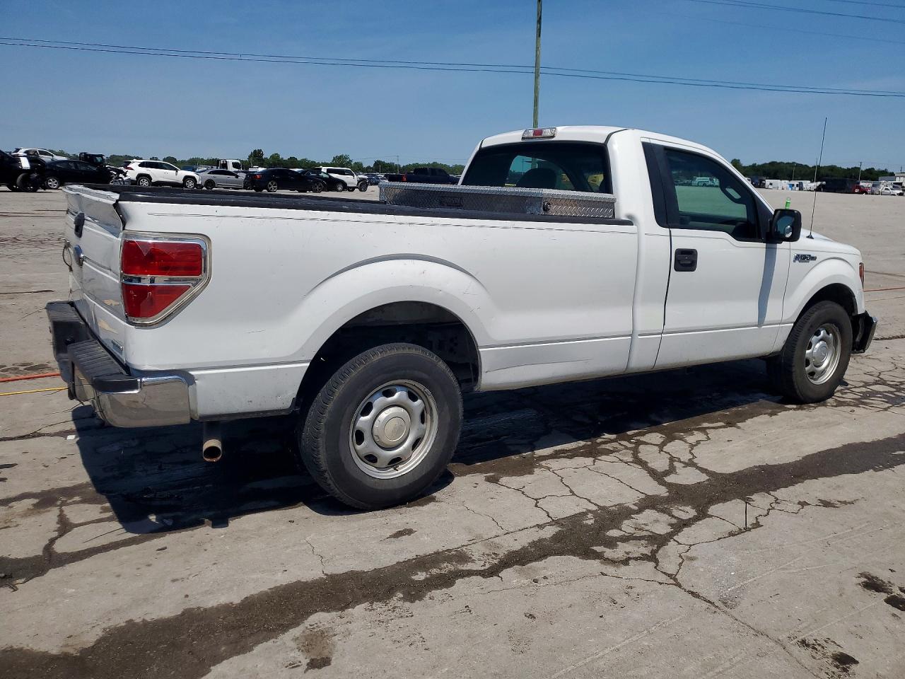2014 Ford F150 White vin: 1FTMF1CM2EKD62007