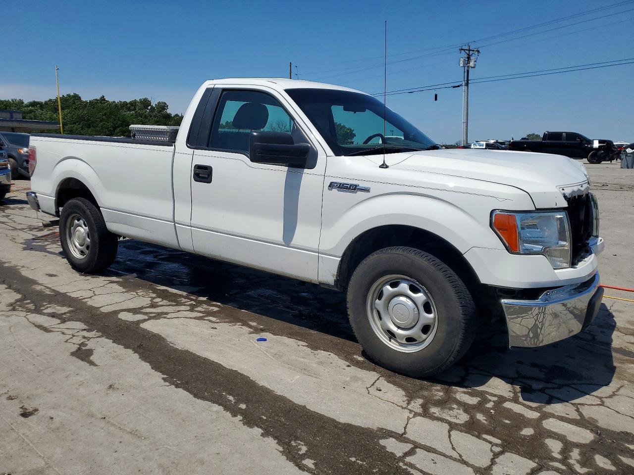2014 Ford F150 White vin: 1FTMF1CM2EKD62007