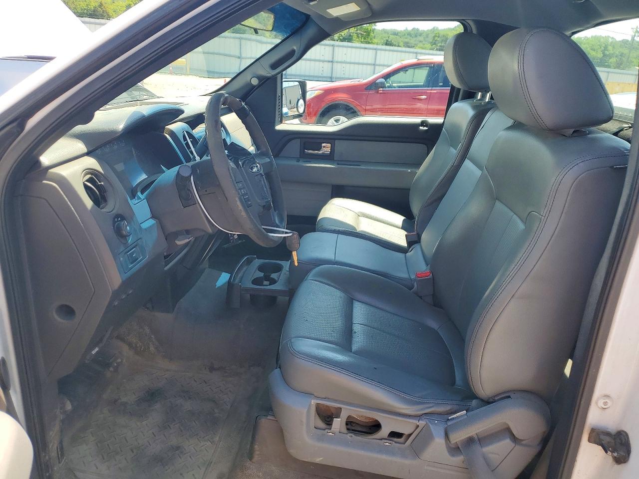 2014 Ford F150 White vin: 1FTMF1CM2EKD62007