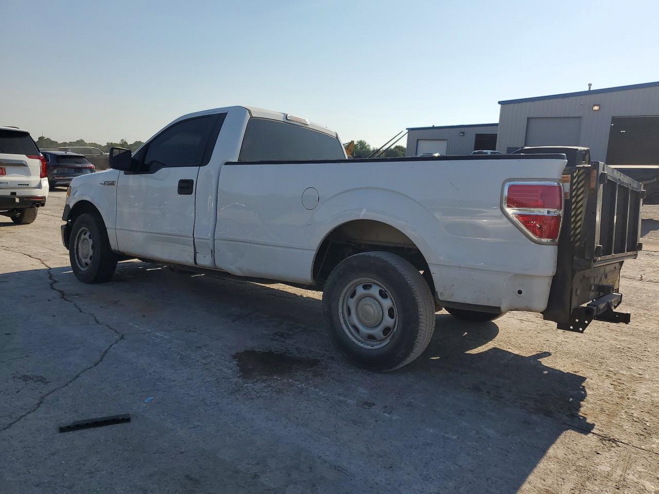 2014 Ford F150 White vin: 1FTMF1CM2EKG07016