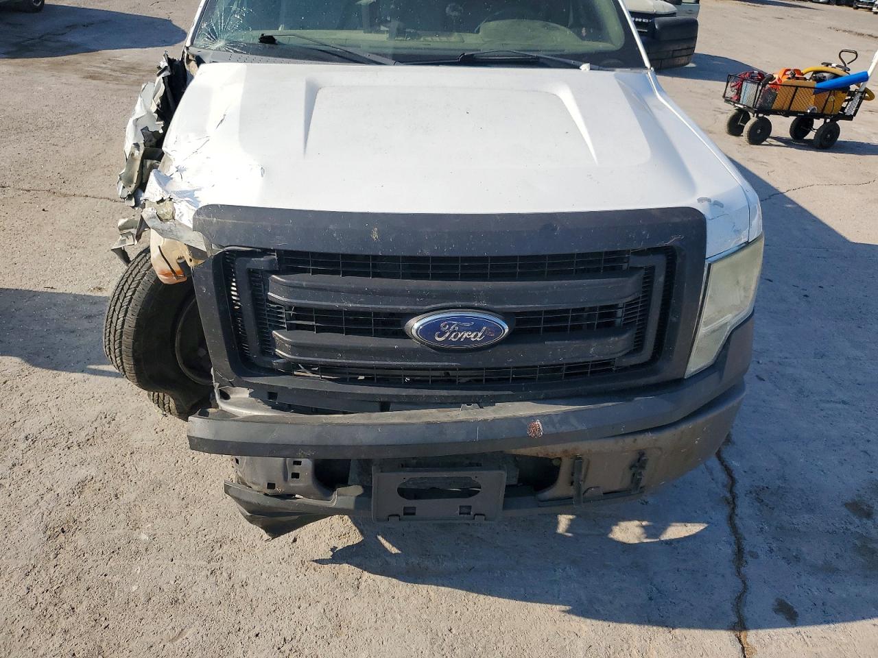2014 Ford F150 White vin: 1FTMF1CM2EKG07016