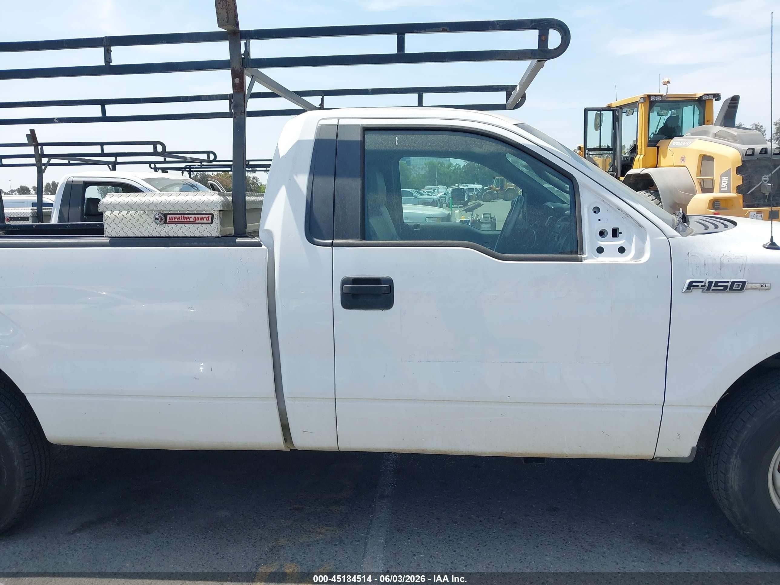 2014 Ford F-150 Xl White vin: 1FTMF1CM2EKG10479