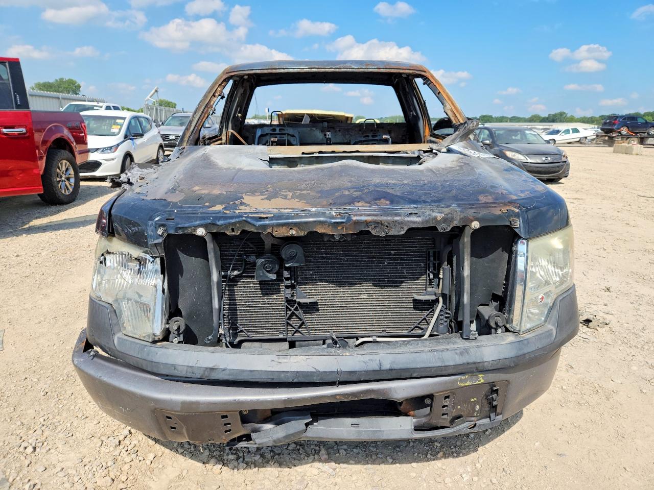 2011 Ford F150 Burn vin: 1FTMF1CM3BFB98562