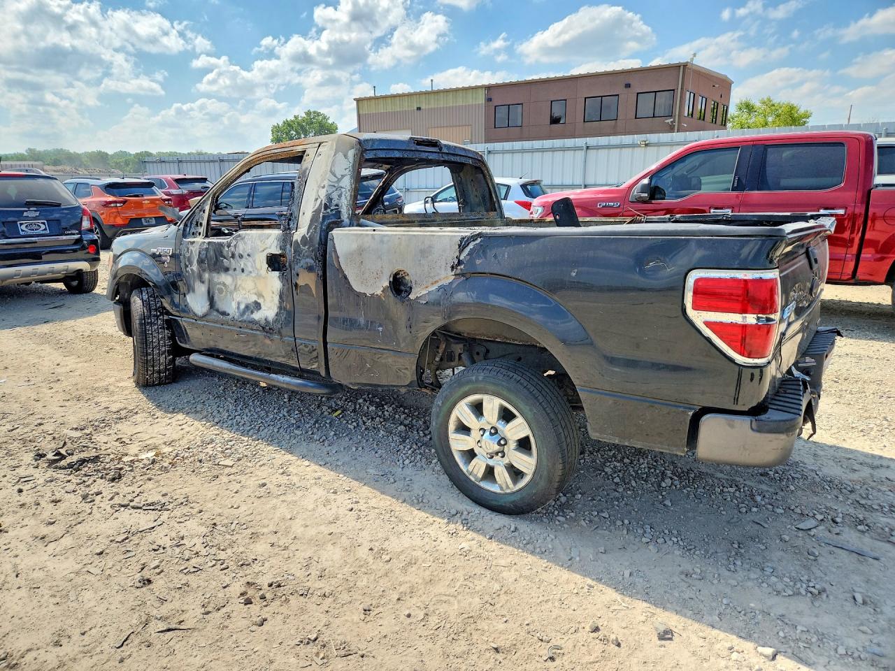 2011 Ford F150 Burn vin: 1FTMF1CM3BFB98562