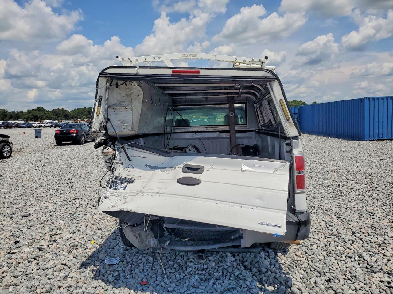 2011 Ford F150 White vin: 1FTMF1CM3BKD53215