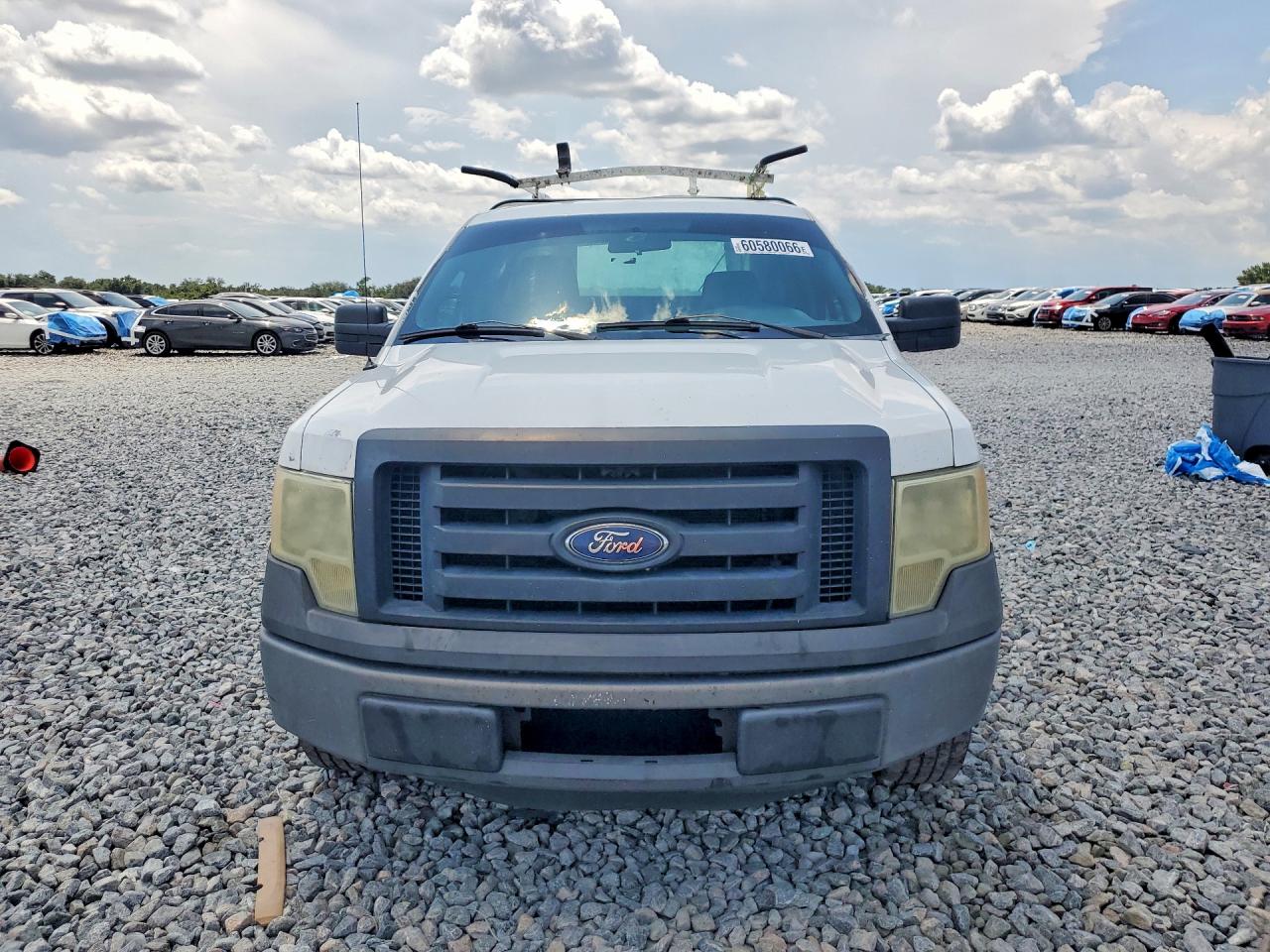 2011 Ford F150 White vin: 1FTMF1CM3BKD53215