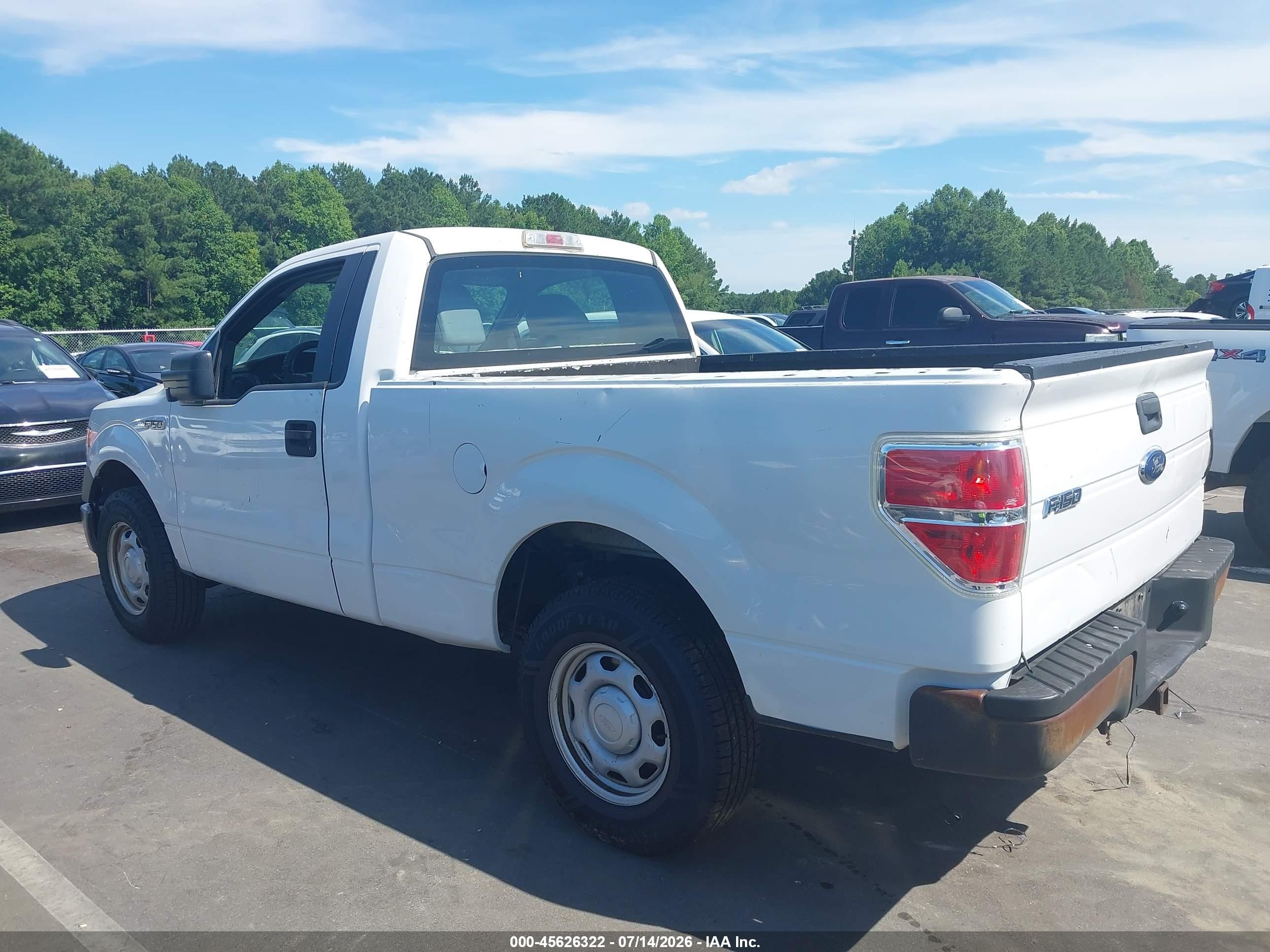 2013 Ford F-150 Xl White vin: 1FTMF1CM3DFC06453