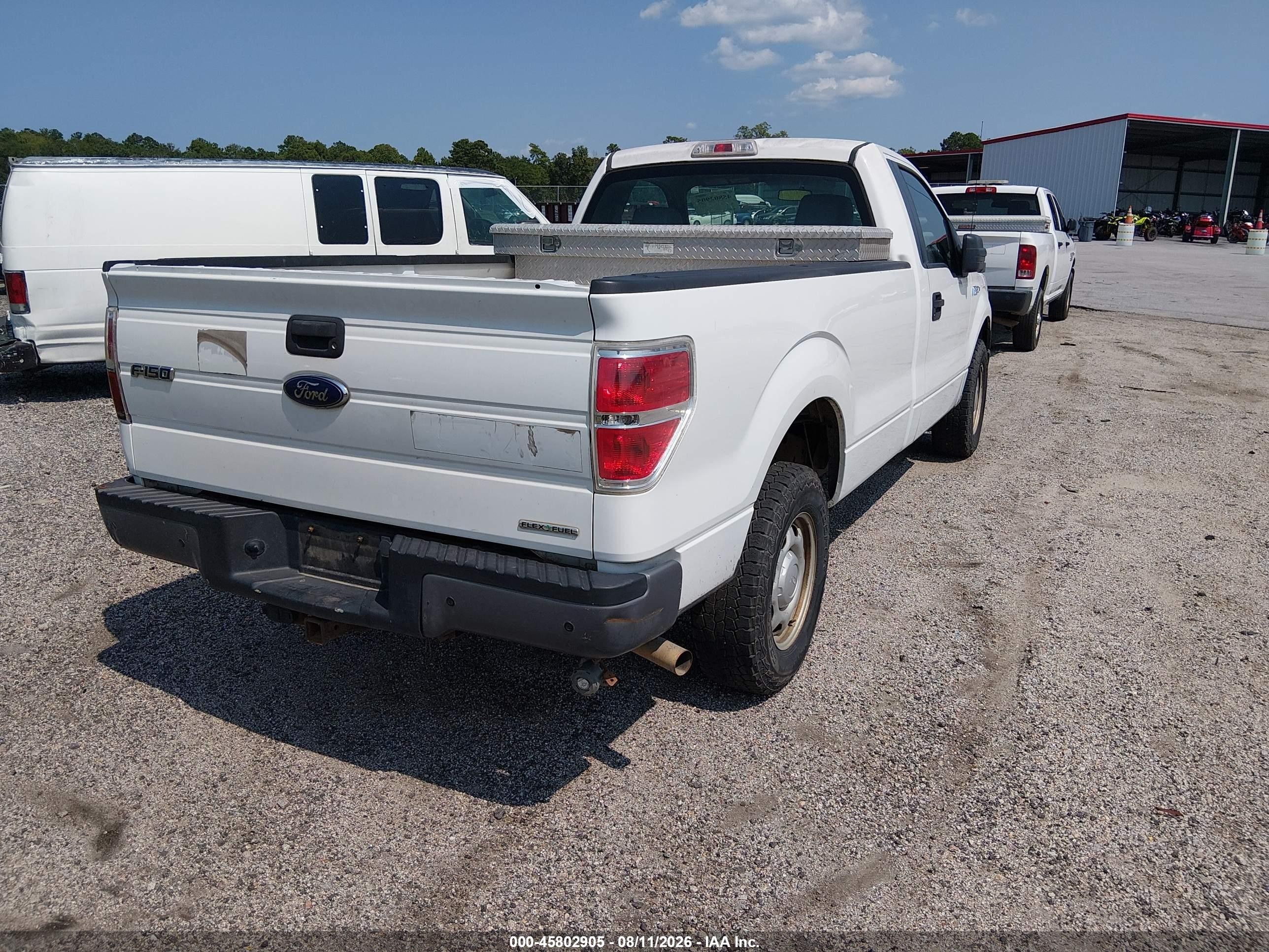 2013 Ford F-150 Xl White vin: 1FTMF1CM3DKE35528