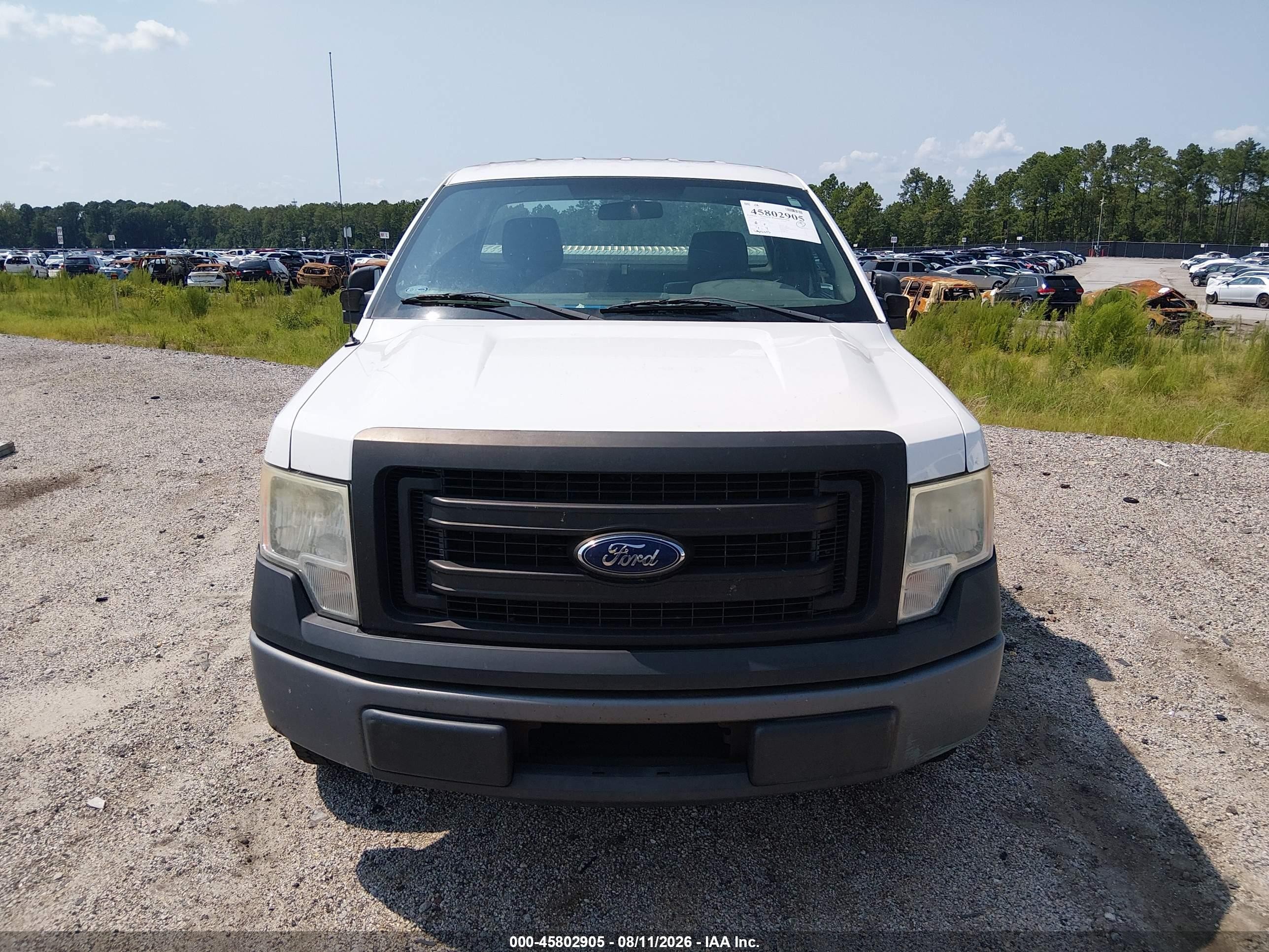 2013 Ford F-150 Xl White vin: 1FTMF1CM3DKE35528