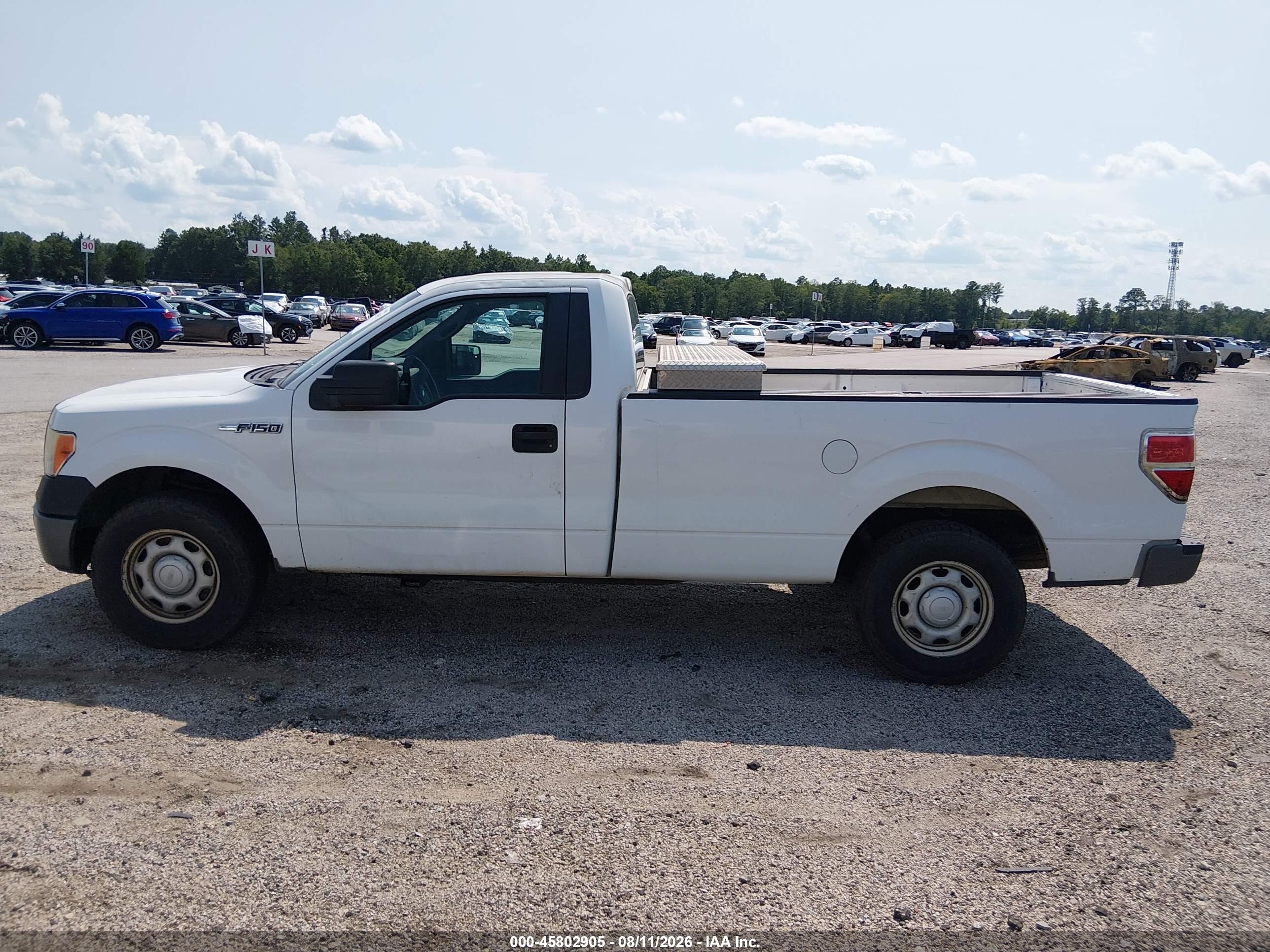 2013 Ford F-150 Xl White vin: 1FTMF1CM3DKE35528