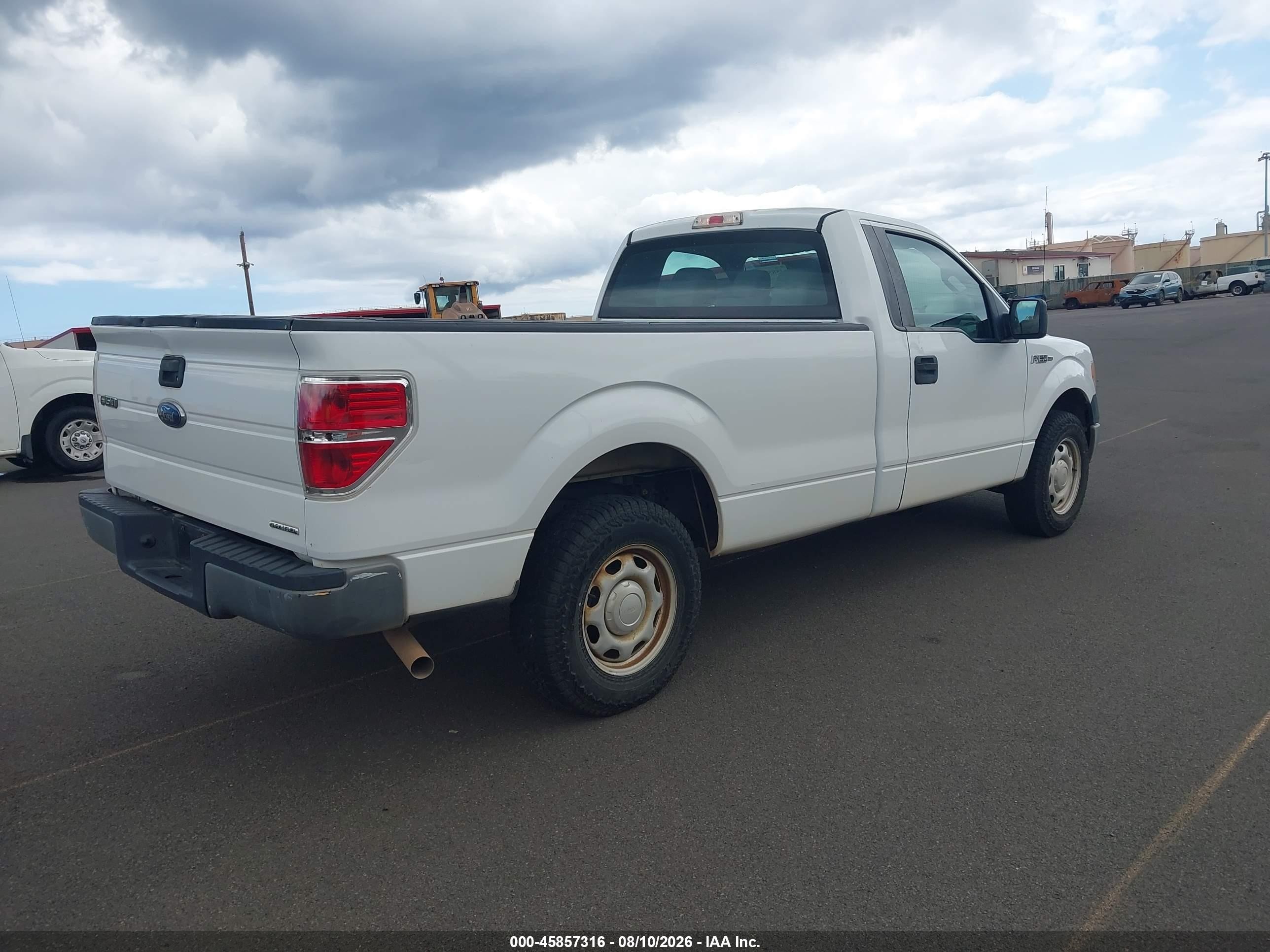2014 Ford F-150 Xl White vin: 1FTMF1CM3EKE66487