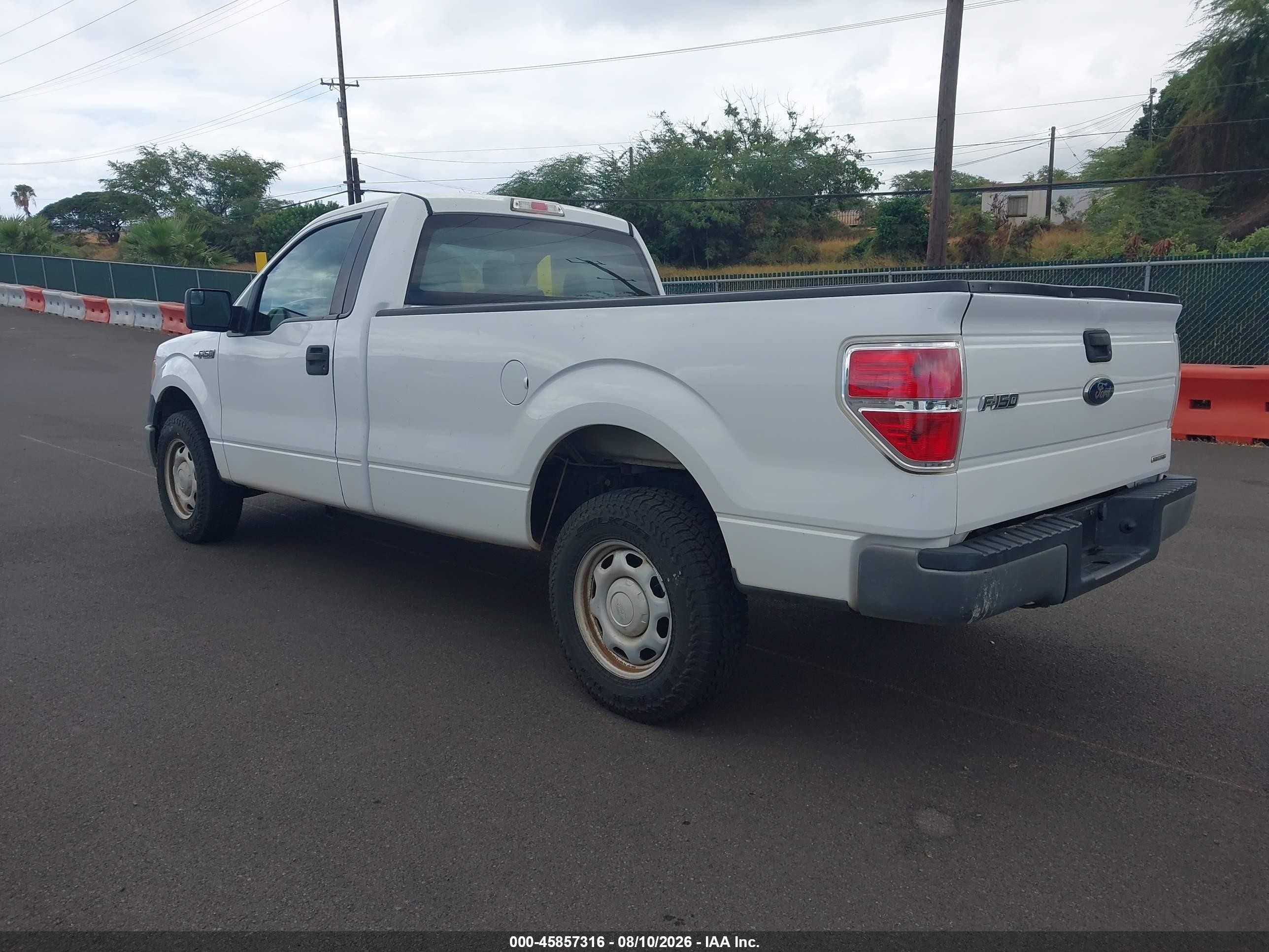 2014 Ford F-150 Xl White vin: 1FTMF1CM3EKE66487