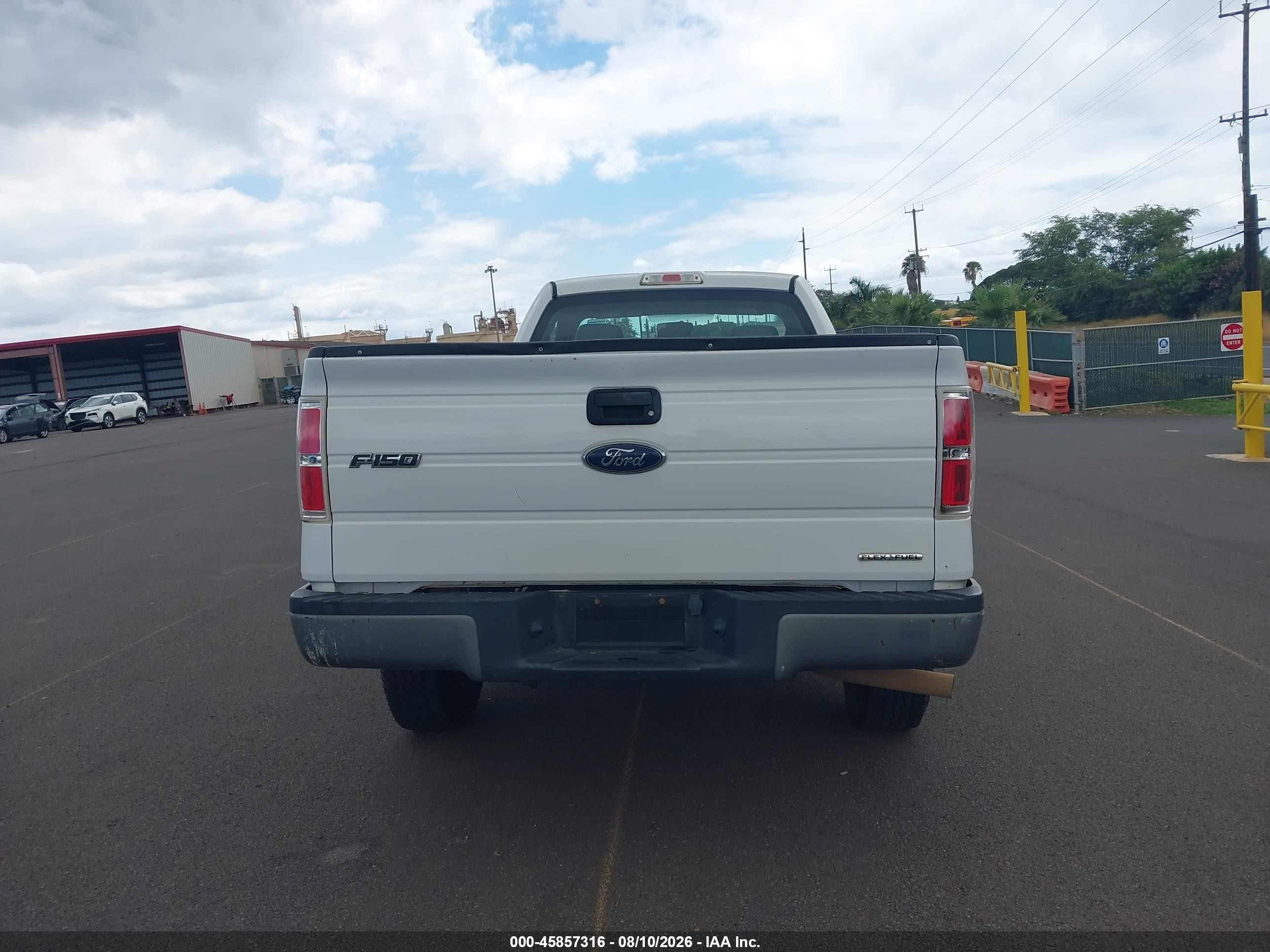 2014 Ford F-150 Xl White vin: 1FTMF1CM3EKE66487