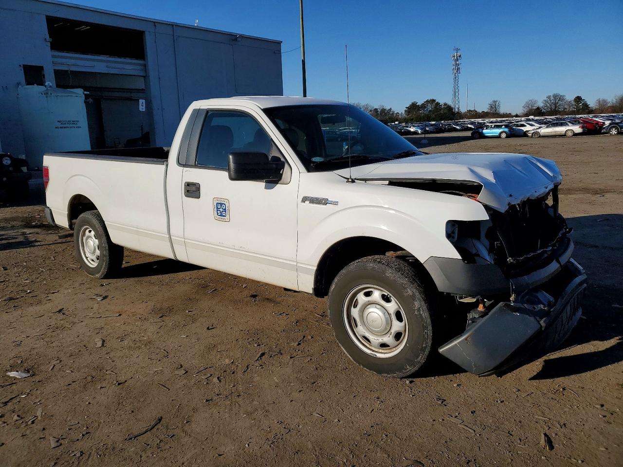 2014 Ford F150 White vin: 1FTMF1CM3EKF94387