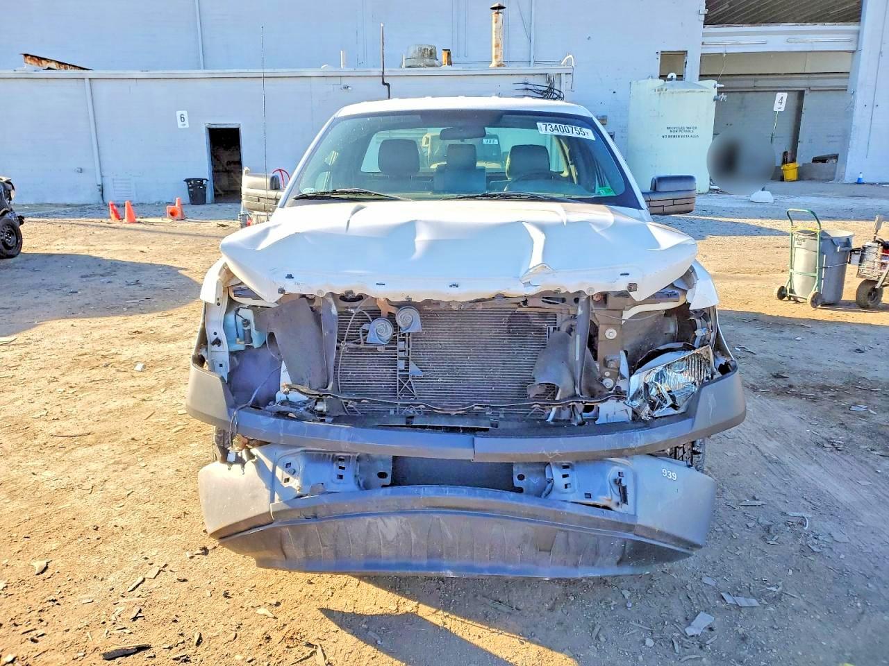 2014 Ford F150 White vin: 1FTMF1CM3EKF94387