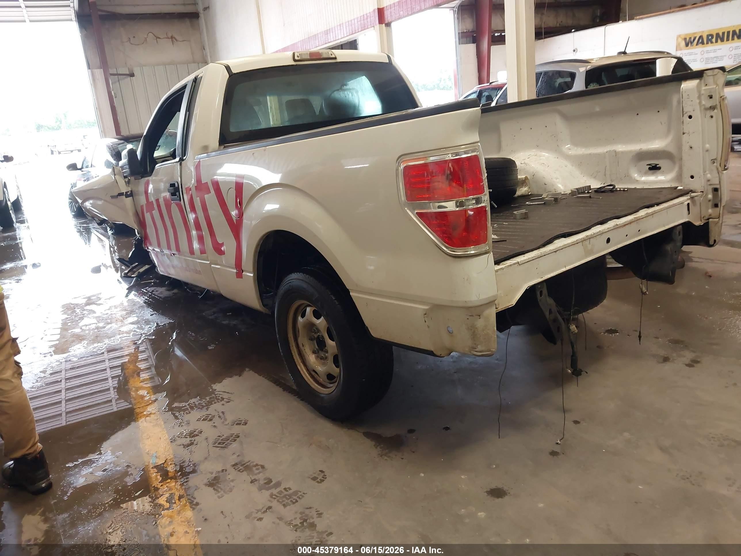 2011 Ford F-150 Xl White vin: 1FTMF1CM4BFD15842