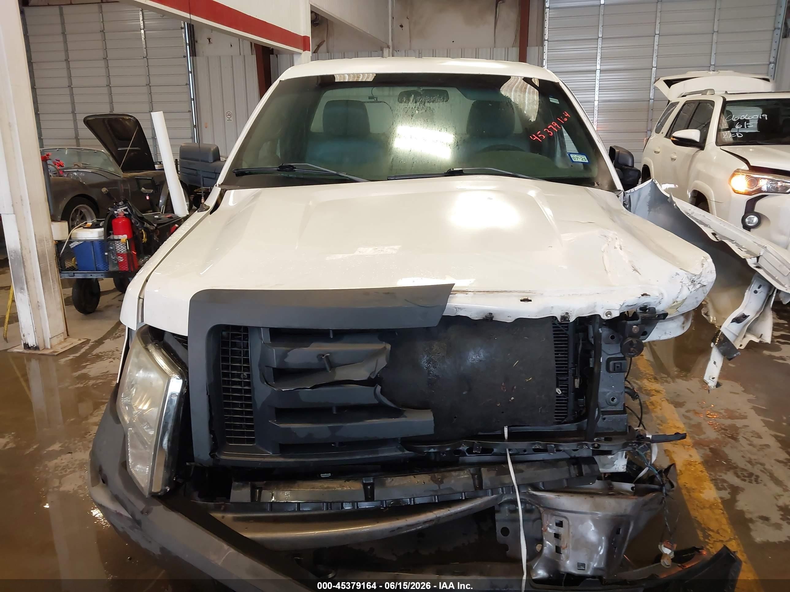 2011 Ford F-150 Xl White vin: 1FTMF1CM4BFD15842