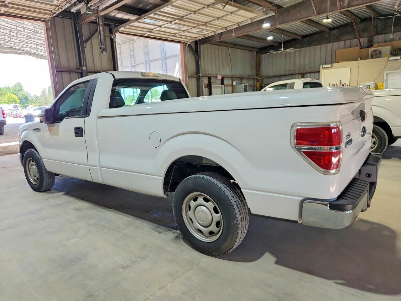 2011 Ford F150 White vin: 1FTMF1CM4BKD19879