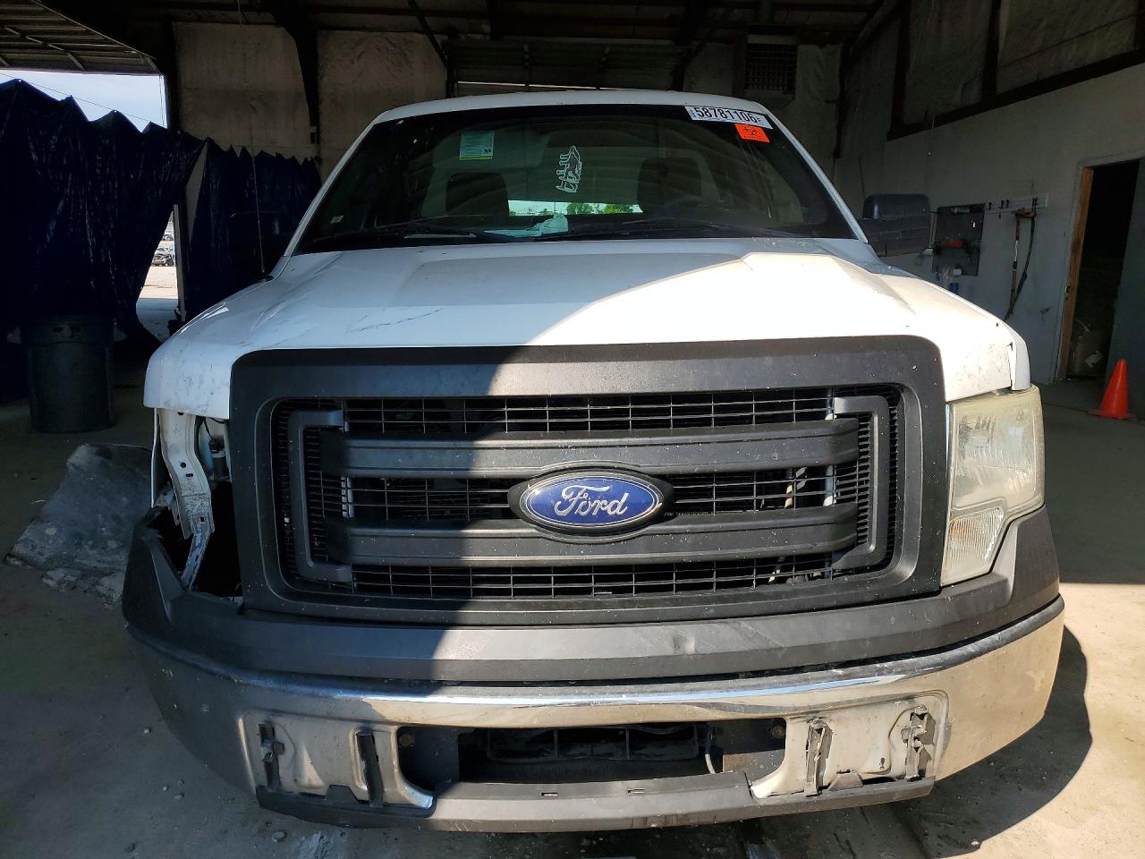 2013 Ford F-150 Xl White vin: 1FTMF1CM4DKF38893