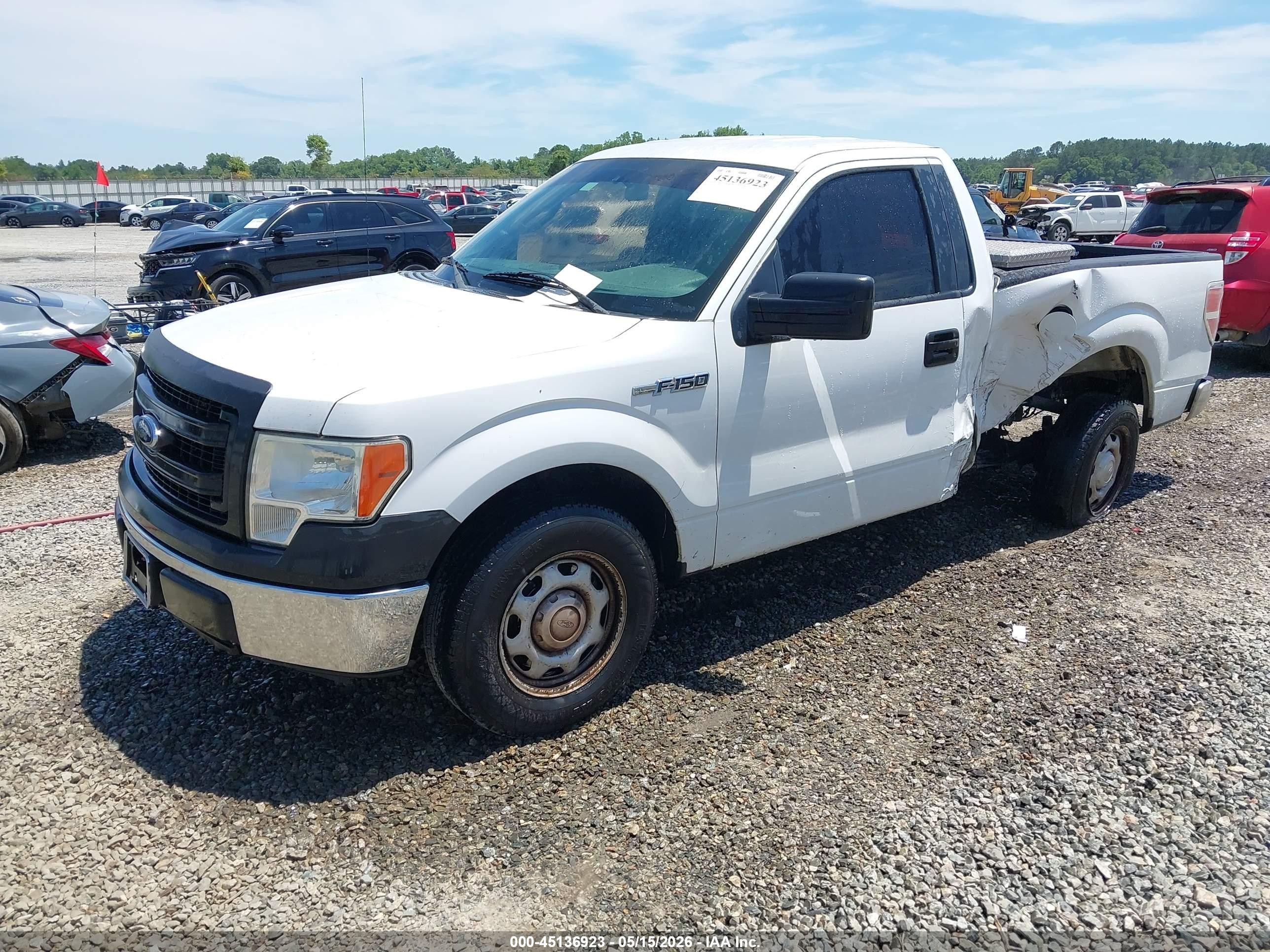 2014 Ford F-150 Xl White vin: 1FTMF1CM4EFA67581