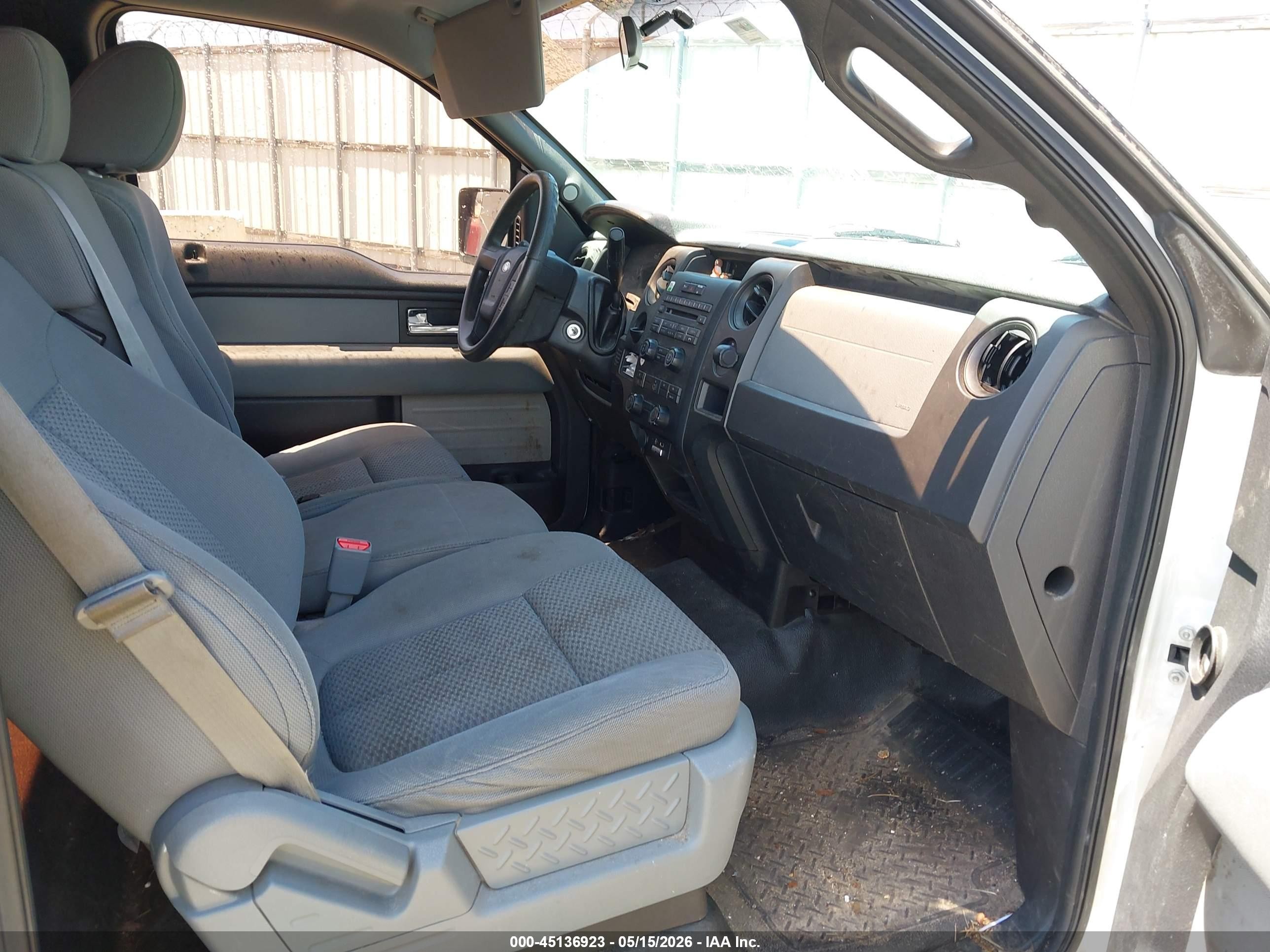 2014 Ford F-150 Xl White vin: 1FTMF1CM4EFA67581