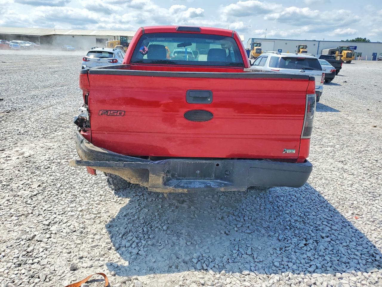 2014 Ford F150 Красный vin: 1FTMF1CM4EKD42762