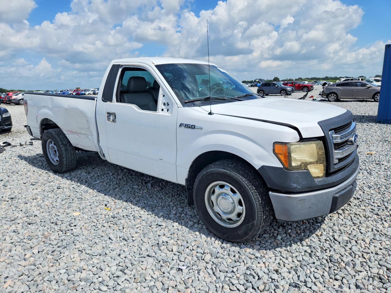 2014 Ford F150 White vin: 1FTMF1CM4EKF16362