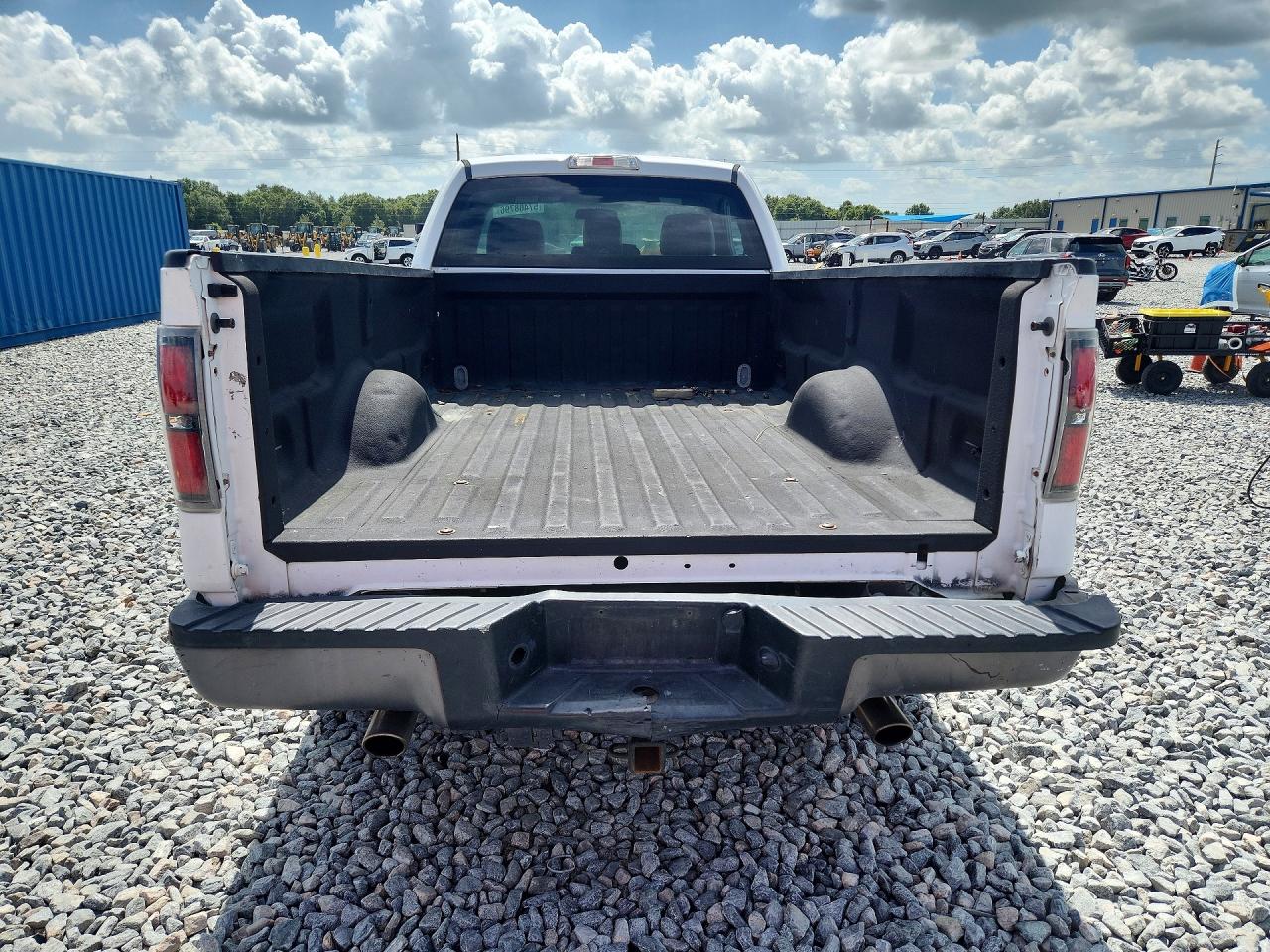 2014 Ford F150 White vin: 1FTMF1CM4EKF16362