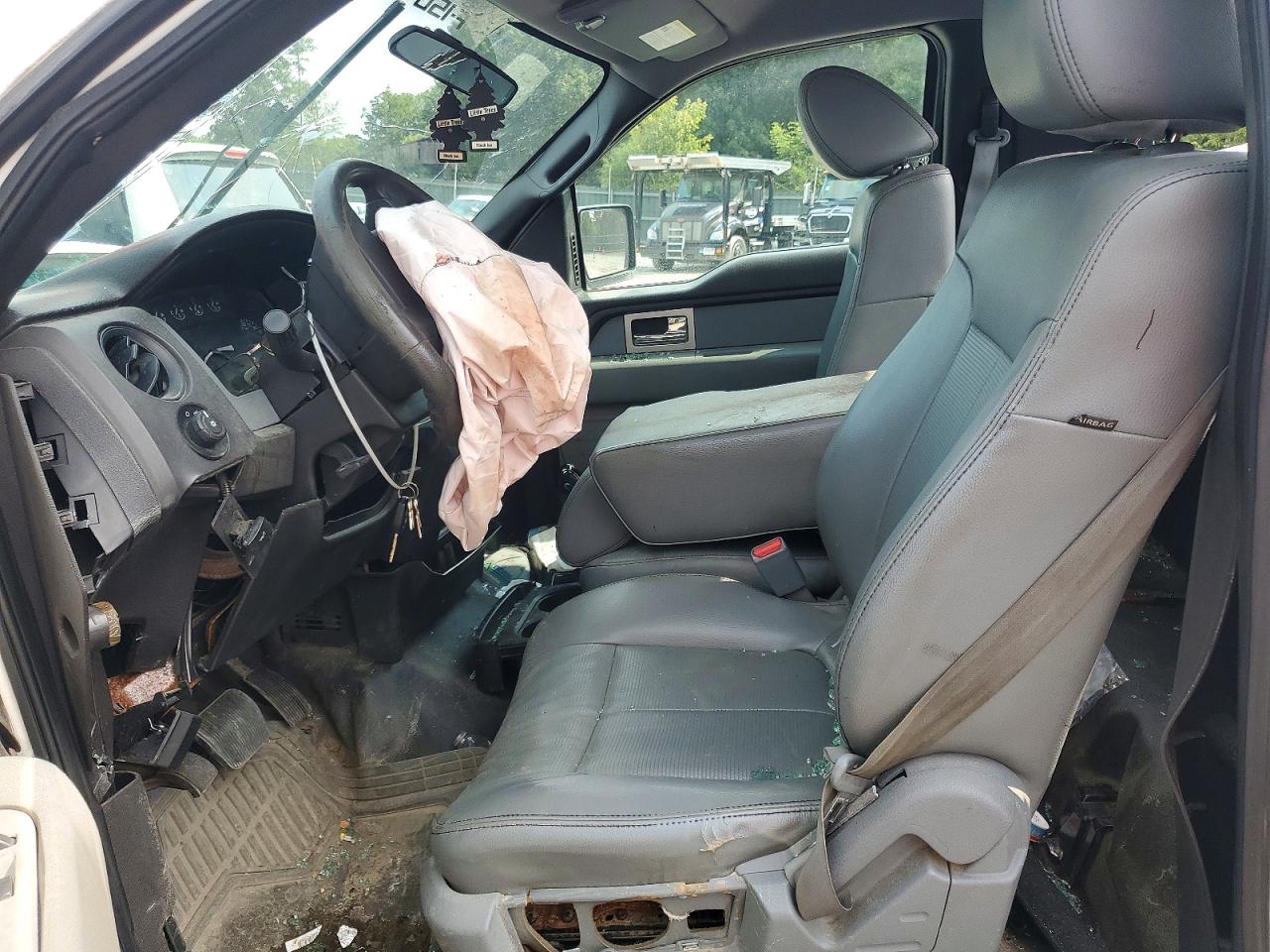 2011 Ford F150 Белый vin: 1FTMF1CM5BKD30163