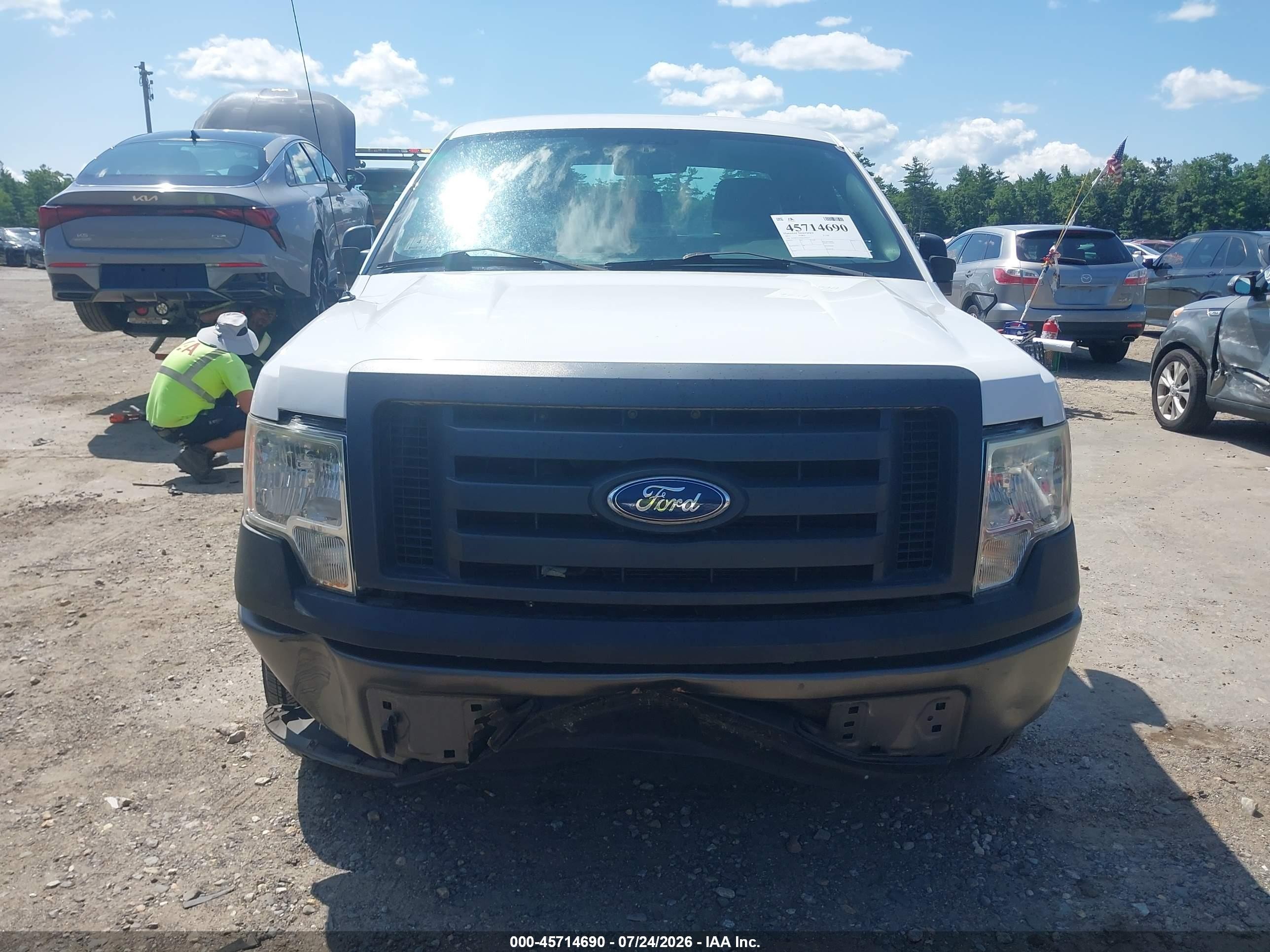2011 Ford F-150 Xl White vin: 1FTMF1CM5BKD33175