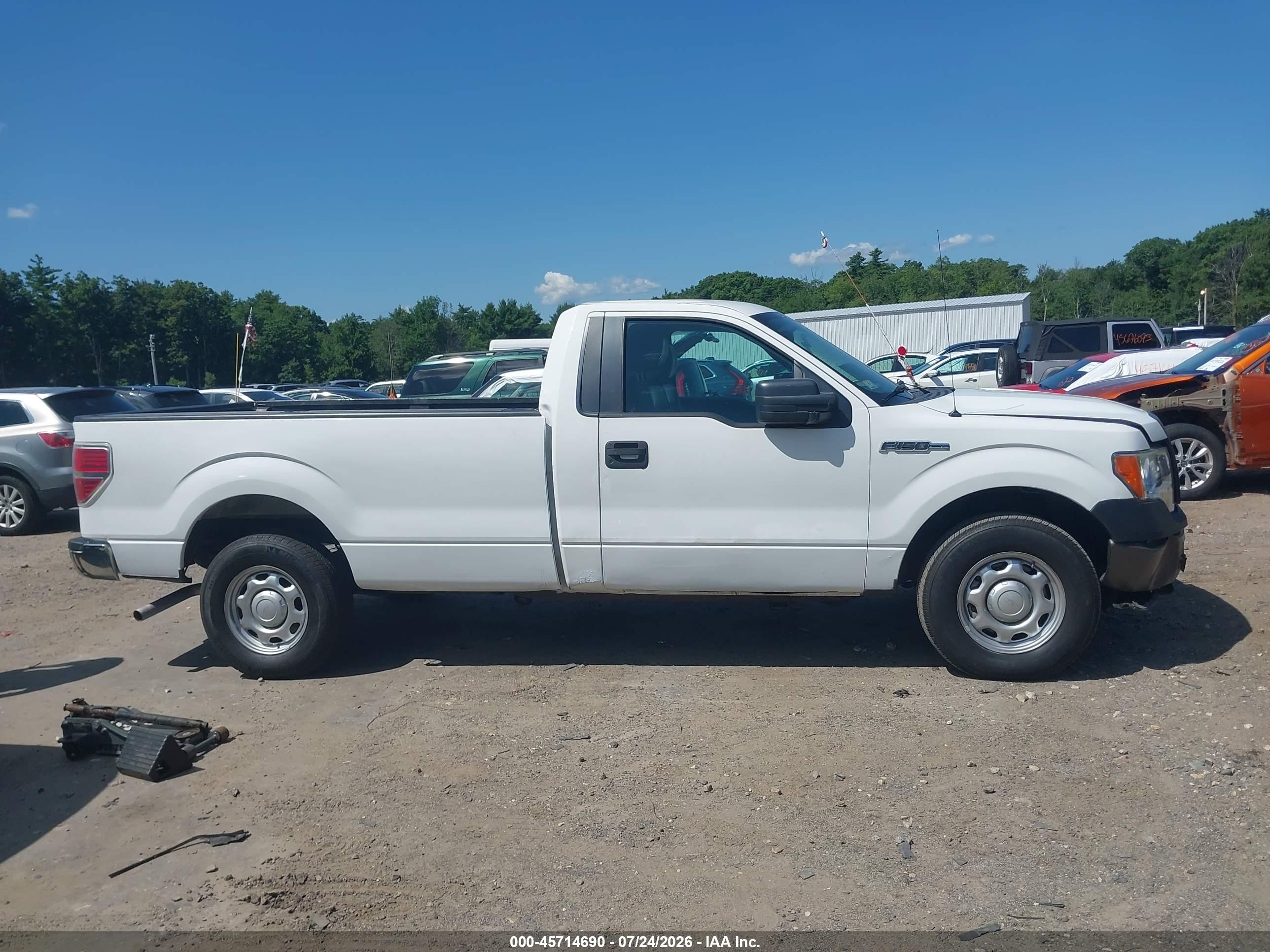 2011 Ford F-150 Xl White vin: 1FTMF1CM5BKD33175