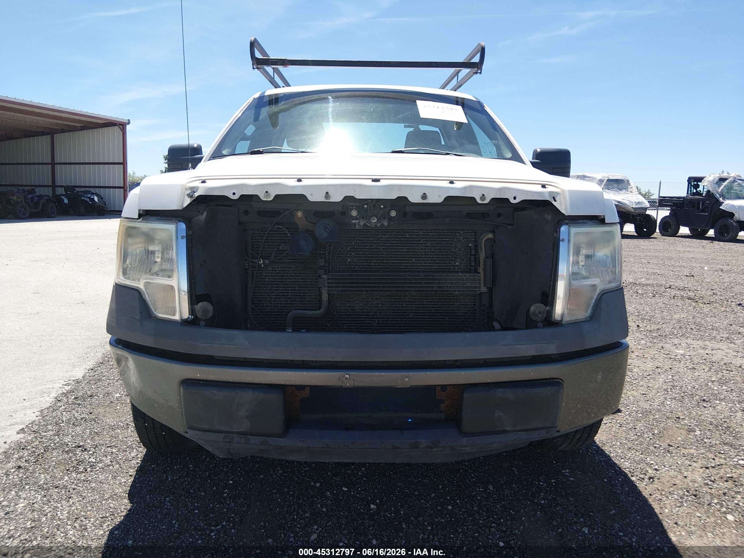 2011 Ford F-150 Xl Белый vin: 1FTMF1CM5BKD34648