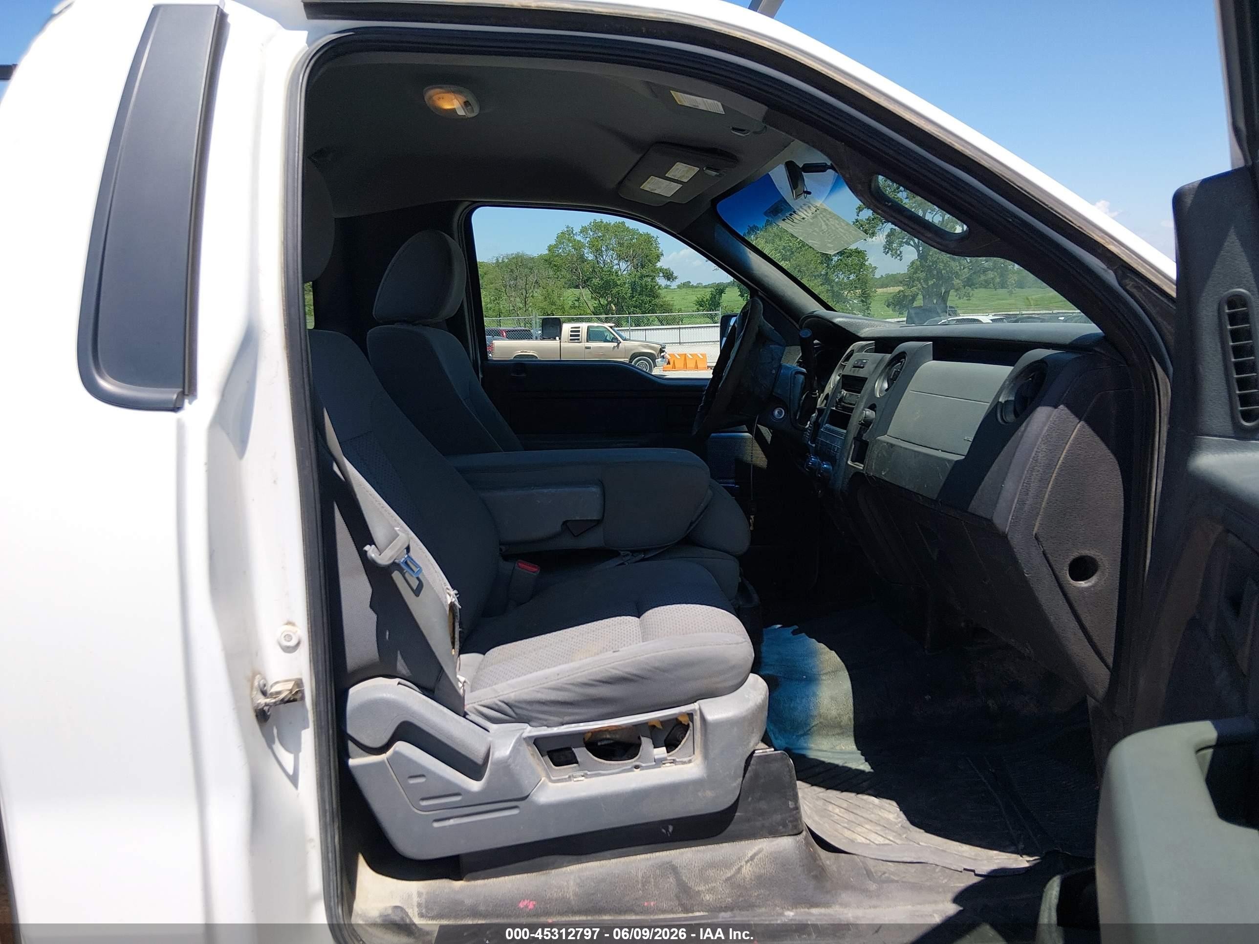 2011 Ford F-150 Xl Белый vin: 1FTMF1CM5BKD34648