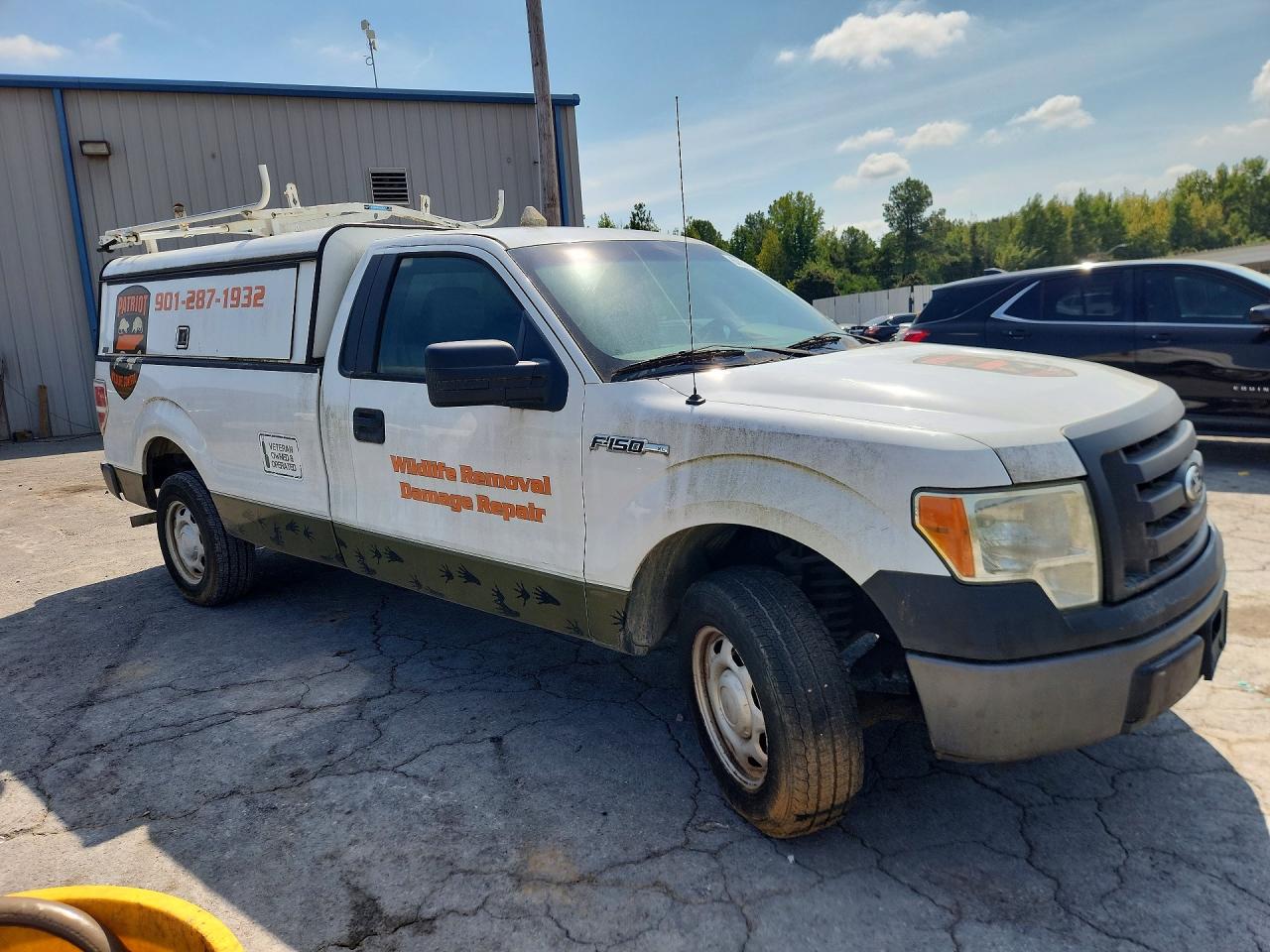 2011 Ford F150 White vin: 1FTMF1CM5BKD84708