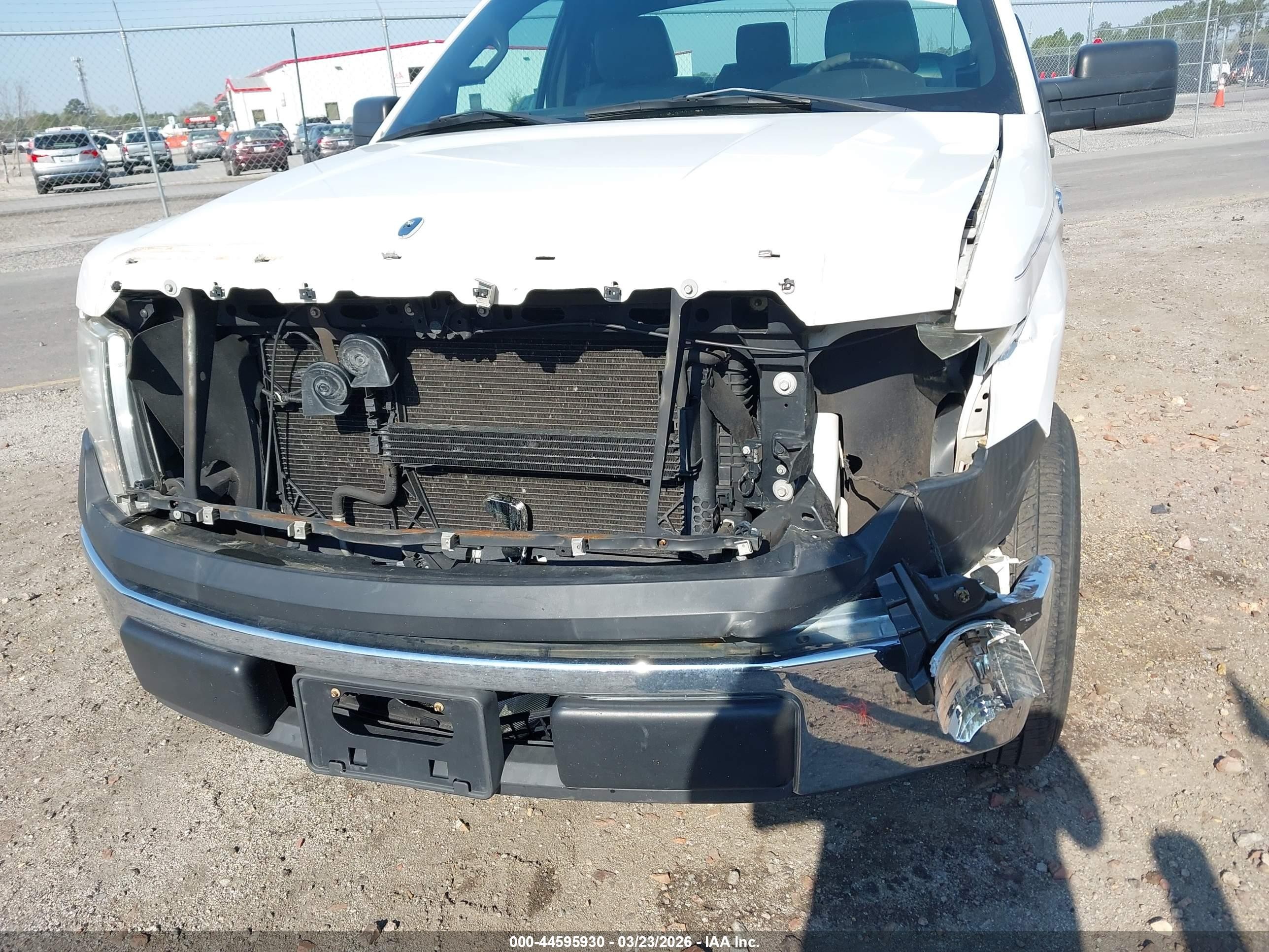 2012 Ford F-150 Xl White vin: 1FTMF1CM5CFC82044