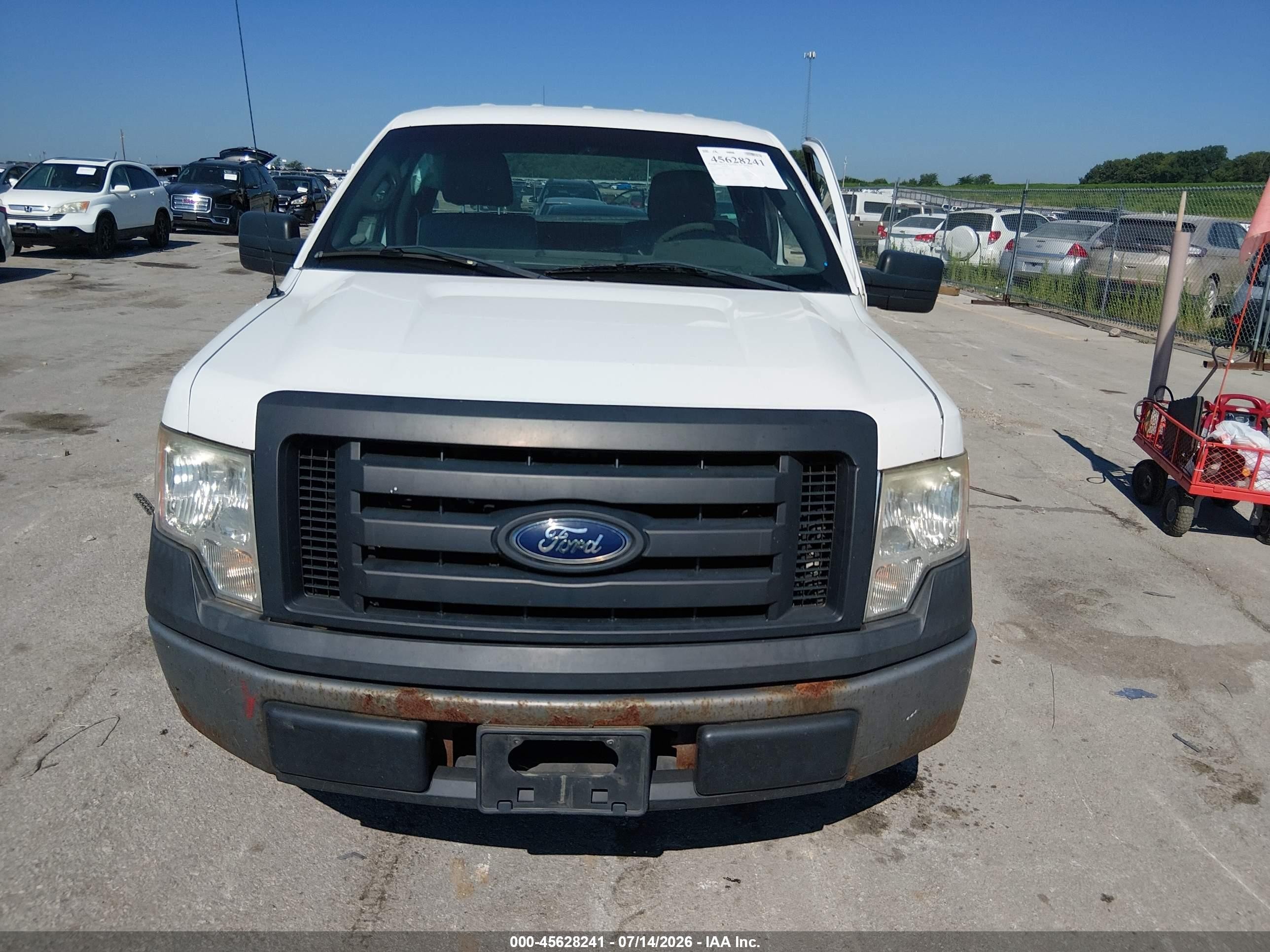 2012 Ford F-150 Xl Белый vin: 1FTMF1CM5CKE40227
