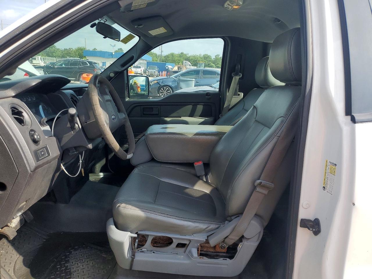 2013 Ford F150 White vin: 1FTMF1CM5DKD35897