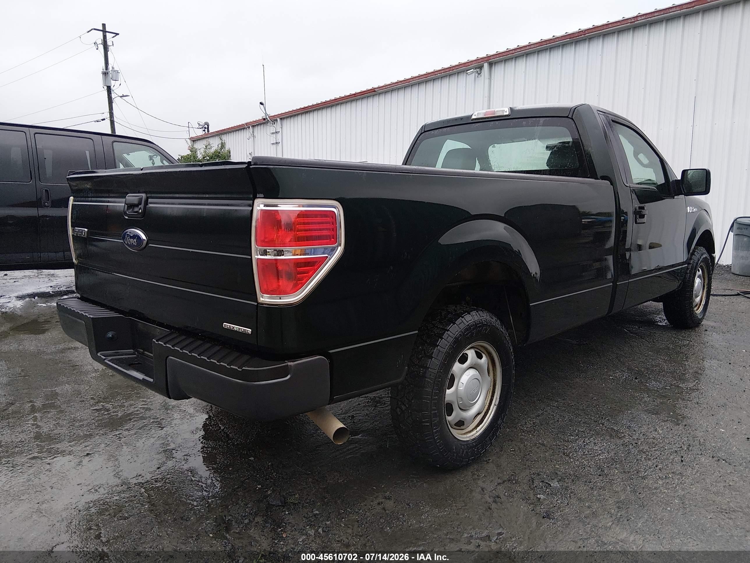 2013 Ford F-150 Xl Зеленый vin: 1FTMF1CM5DKF21844