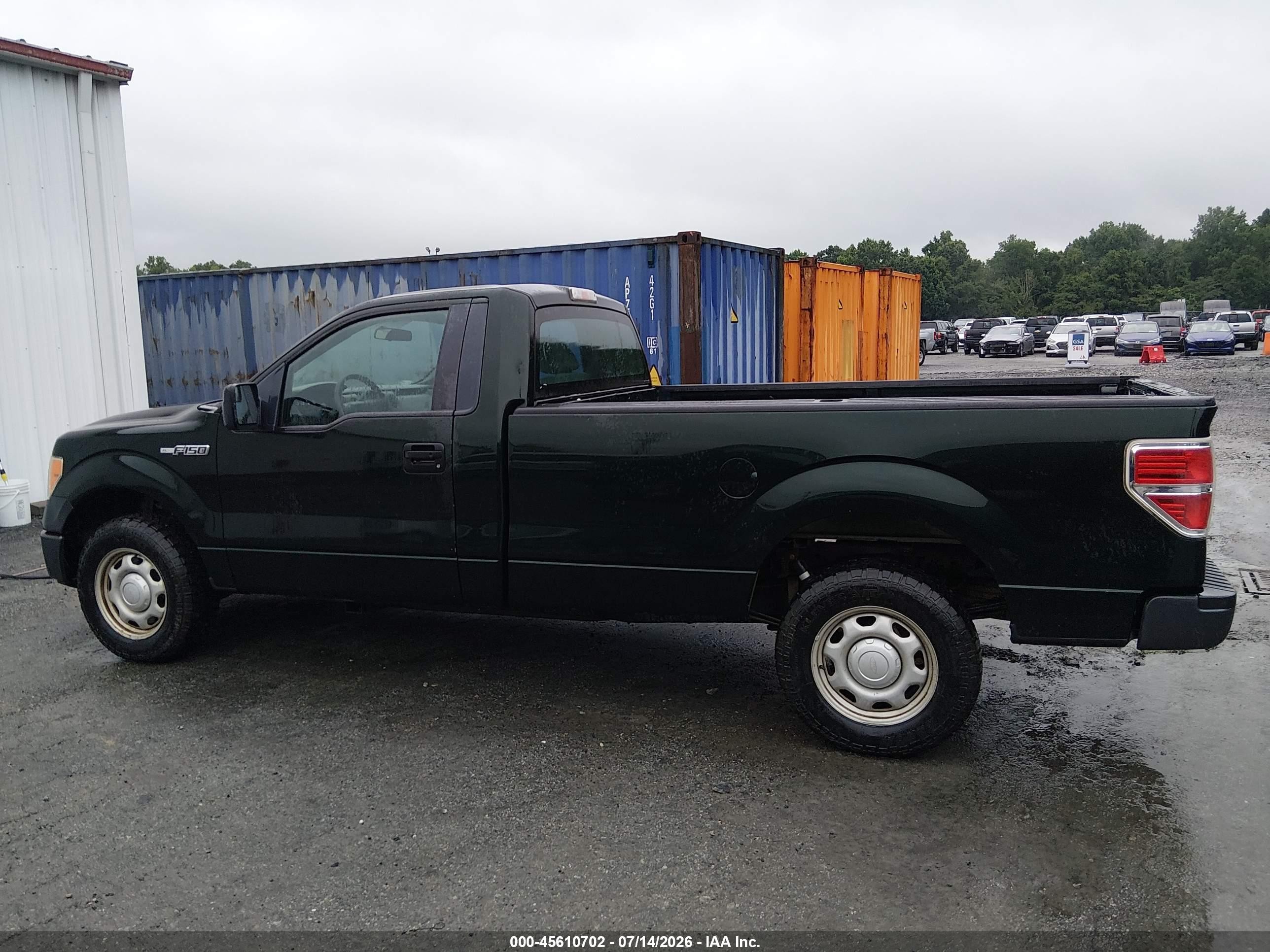 2013 Ford F-150 Xl Зеленый vin: 1FTMF1CM5DKF21844