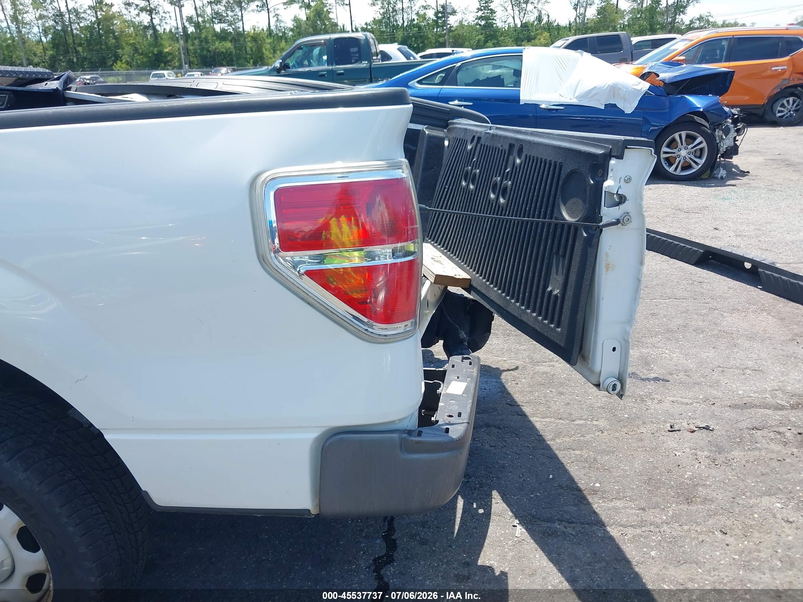 2013 Ford F-150 Stx/xl/xlt White vin: 1FTMF1CM5DKF49093