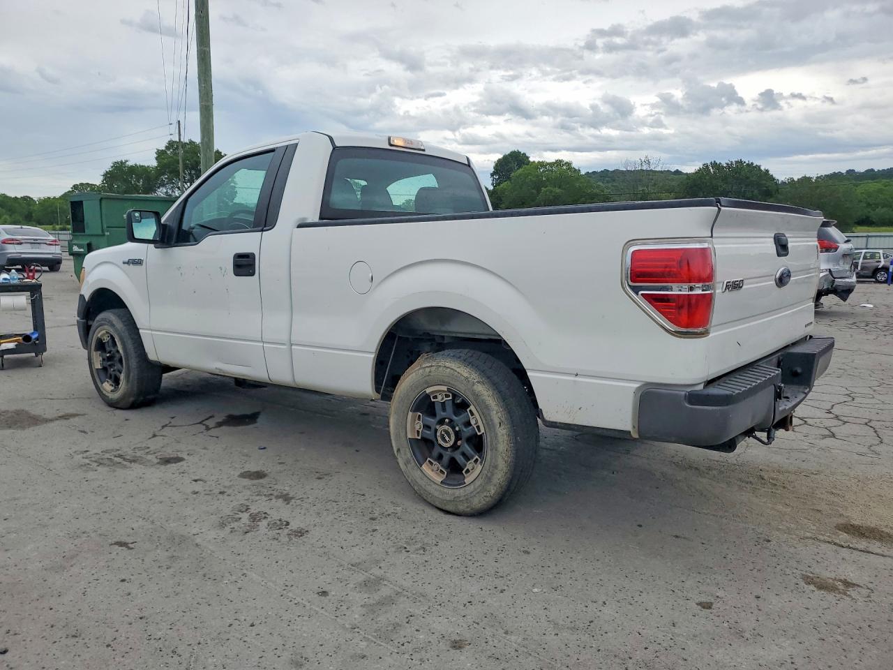2014 Ford F150 White vin: 1FTMF1CM5EFC97095