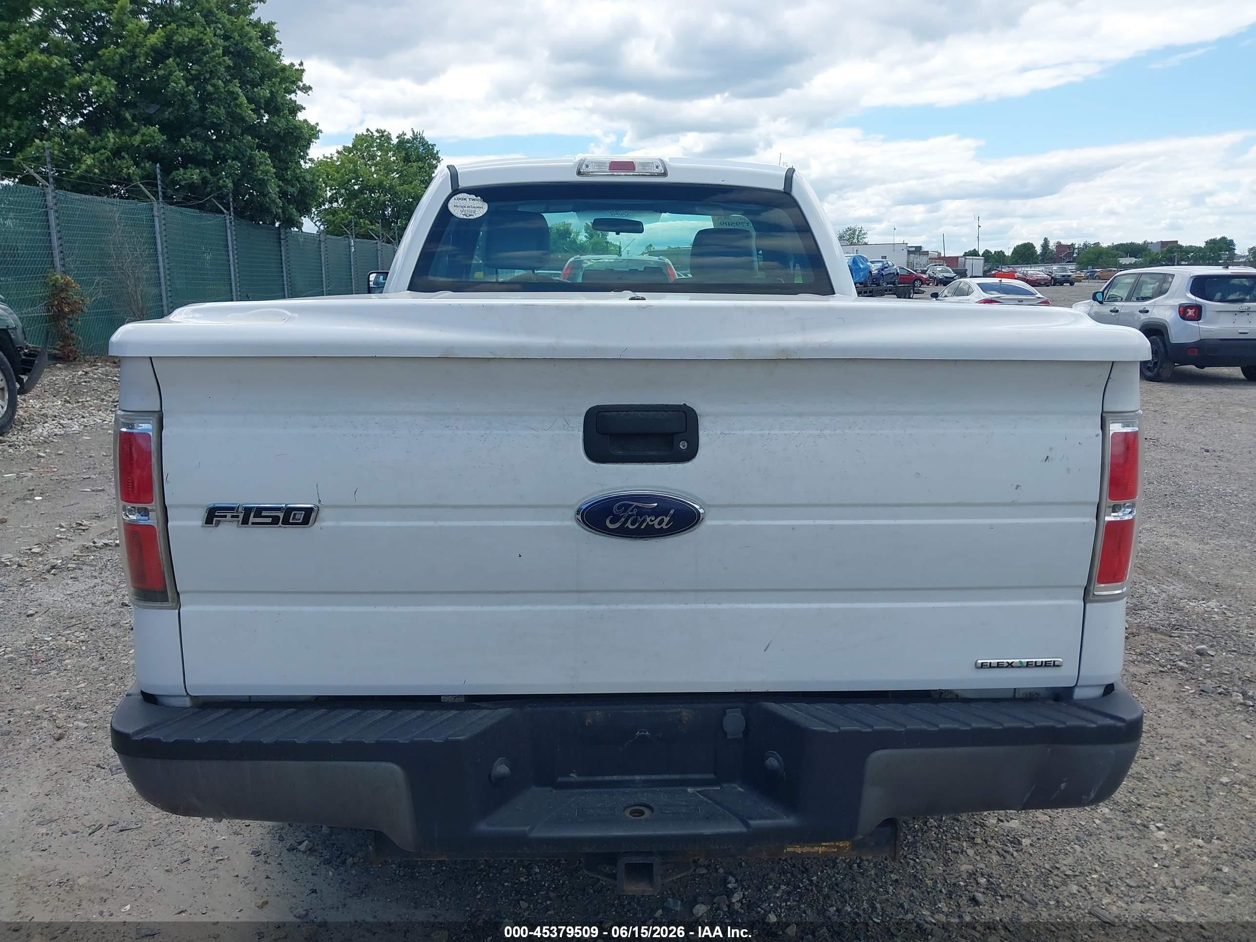 2014 Ford F-150 Xl White vin: 1FTMF1CM5EFD03820