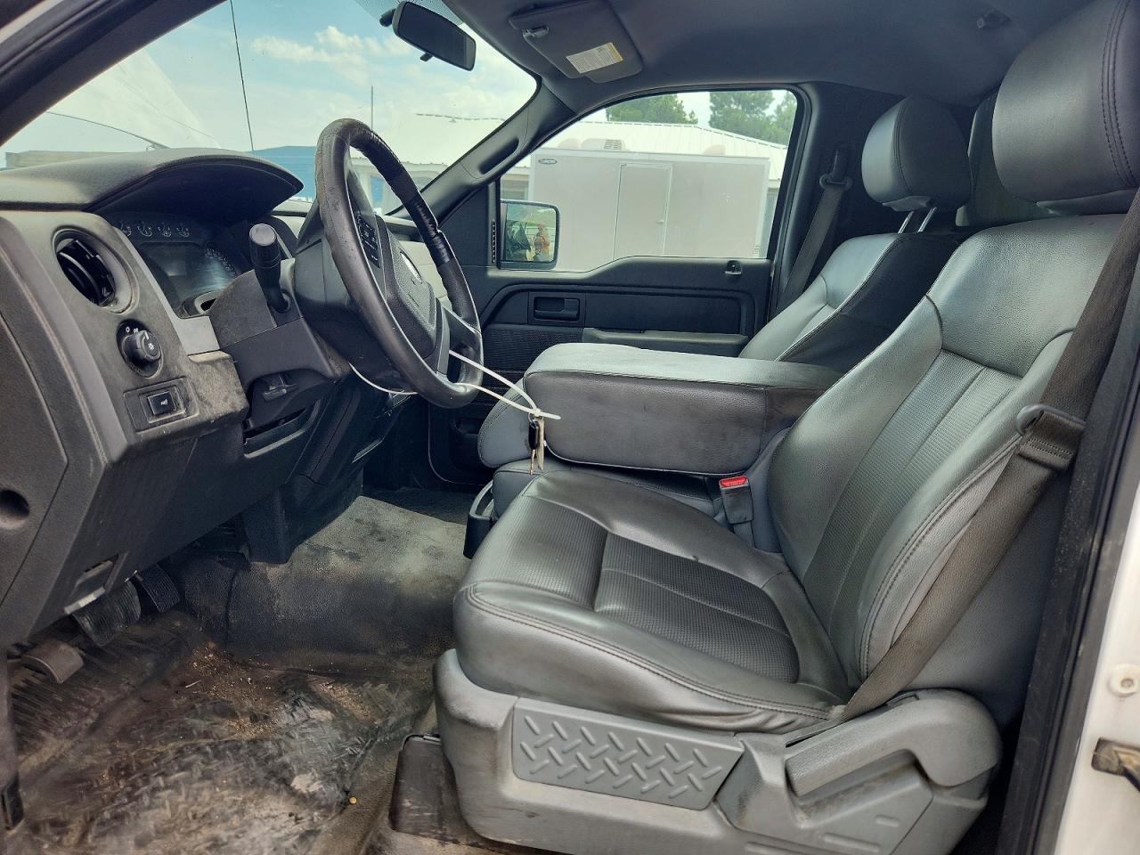 2014 Ford F150 White vin: 1FTMF1CM5EKD77343