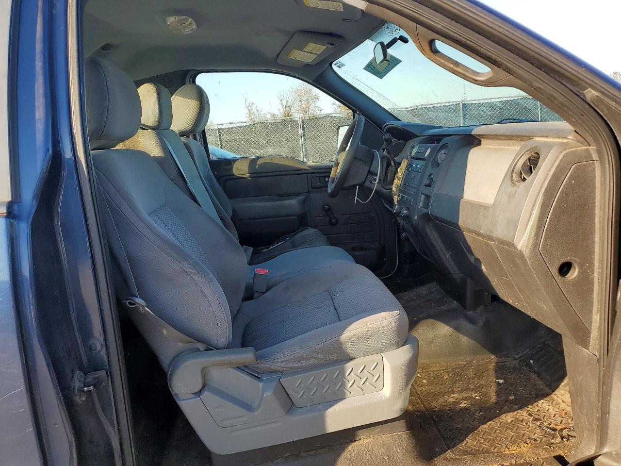 2014 Ford F150 Blue vin: 1FTMF1CM5EKD89508