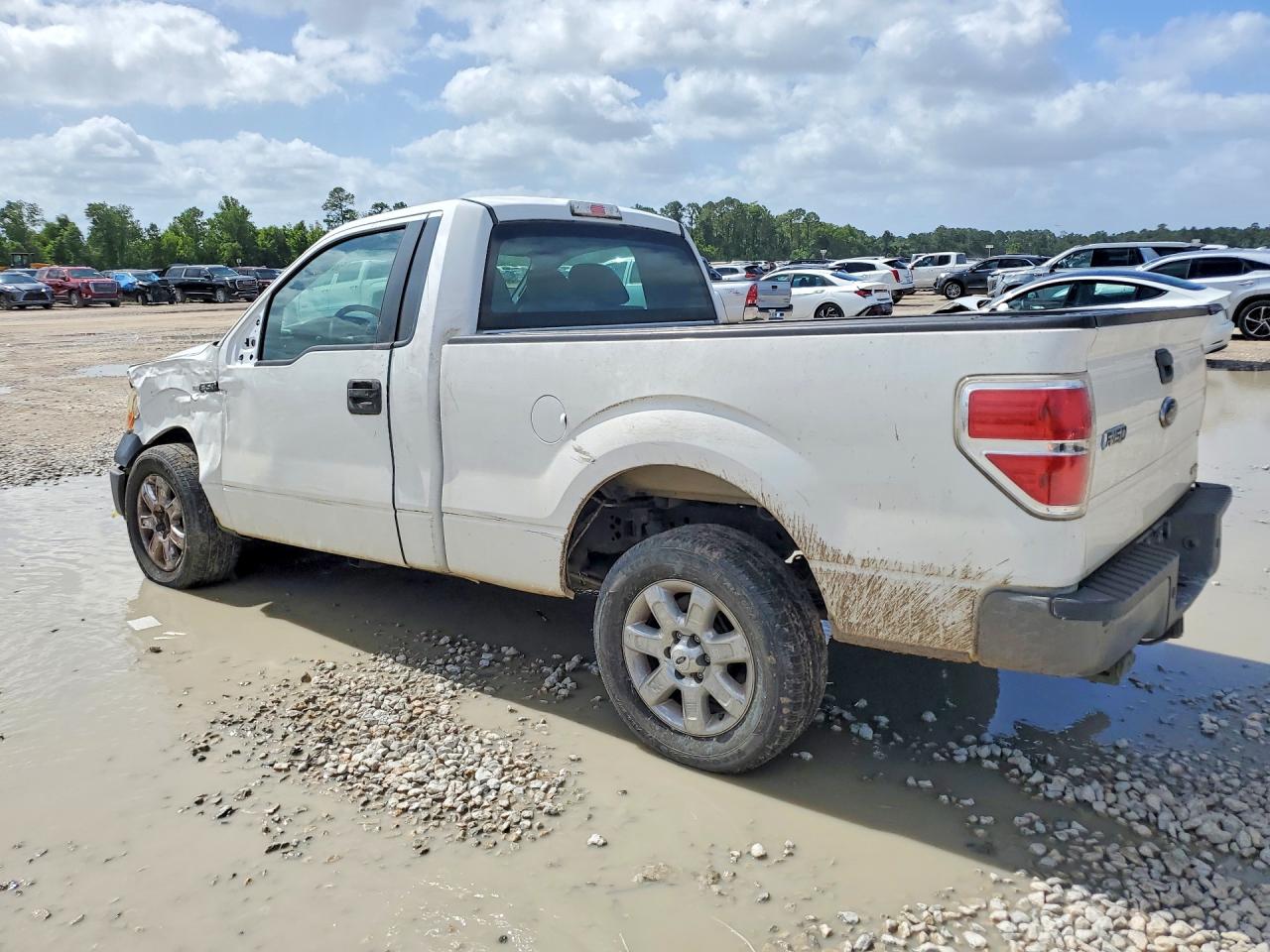2014 Ford F150 White vin: 1FTMF1CM5EKE11166