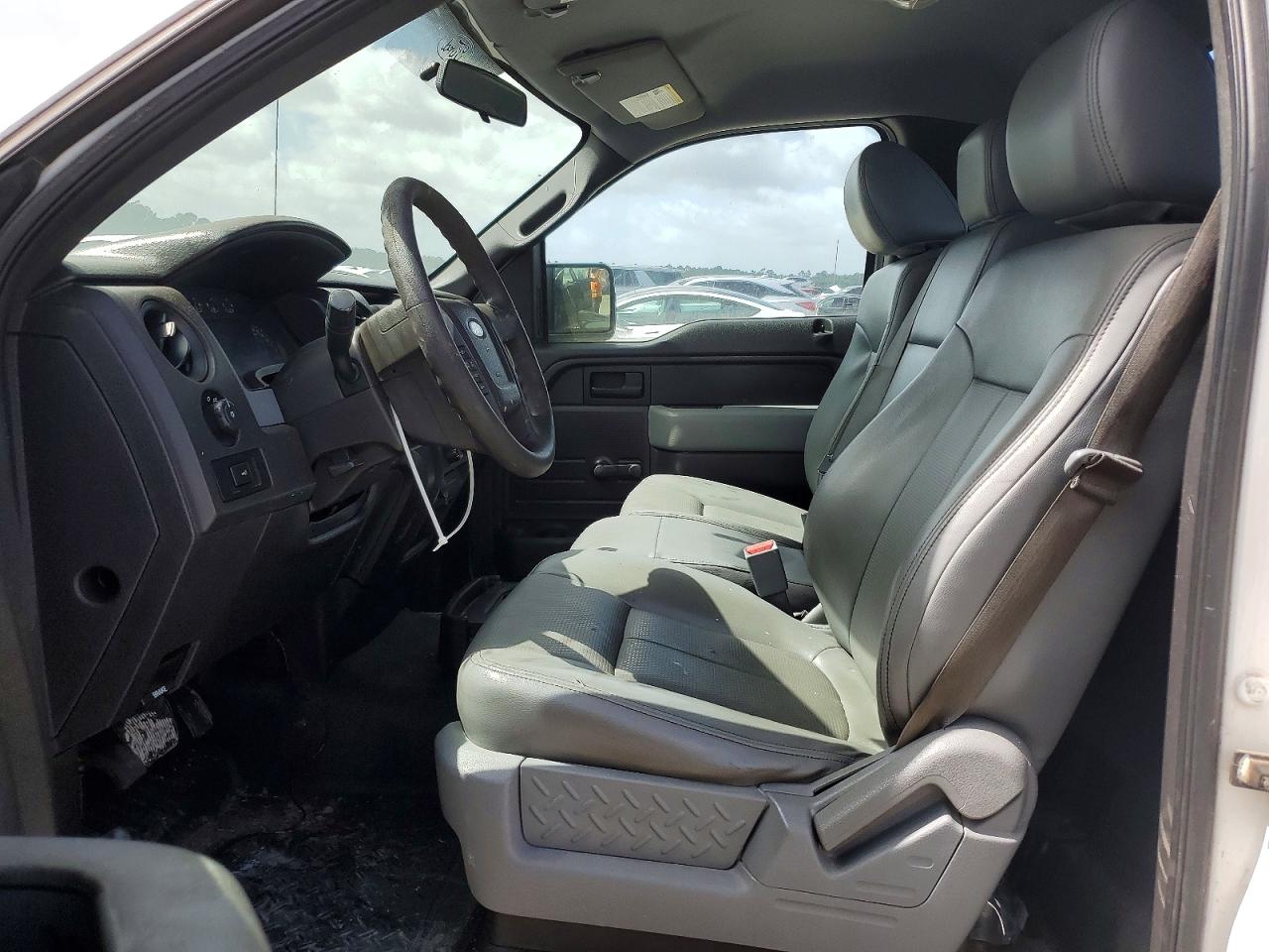 2014 Ford F150 White vin: 1FTMF1CM5EKE11166